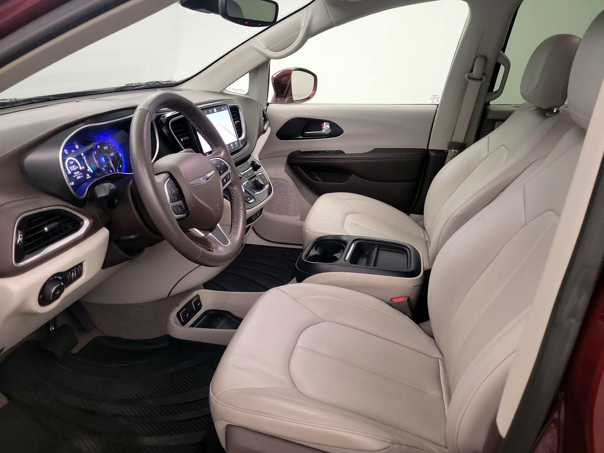 Thumbnail: 2021 Chrysler Pacifica - 11