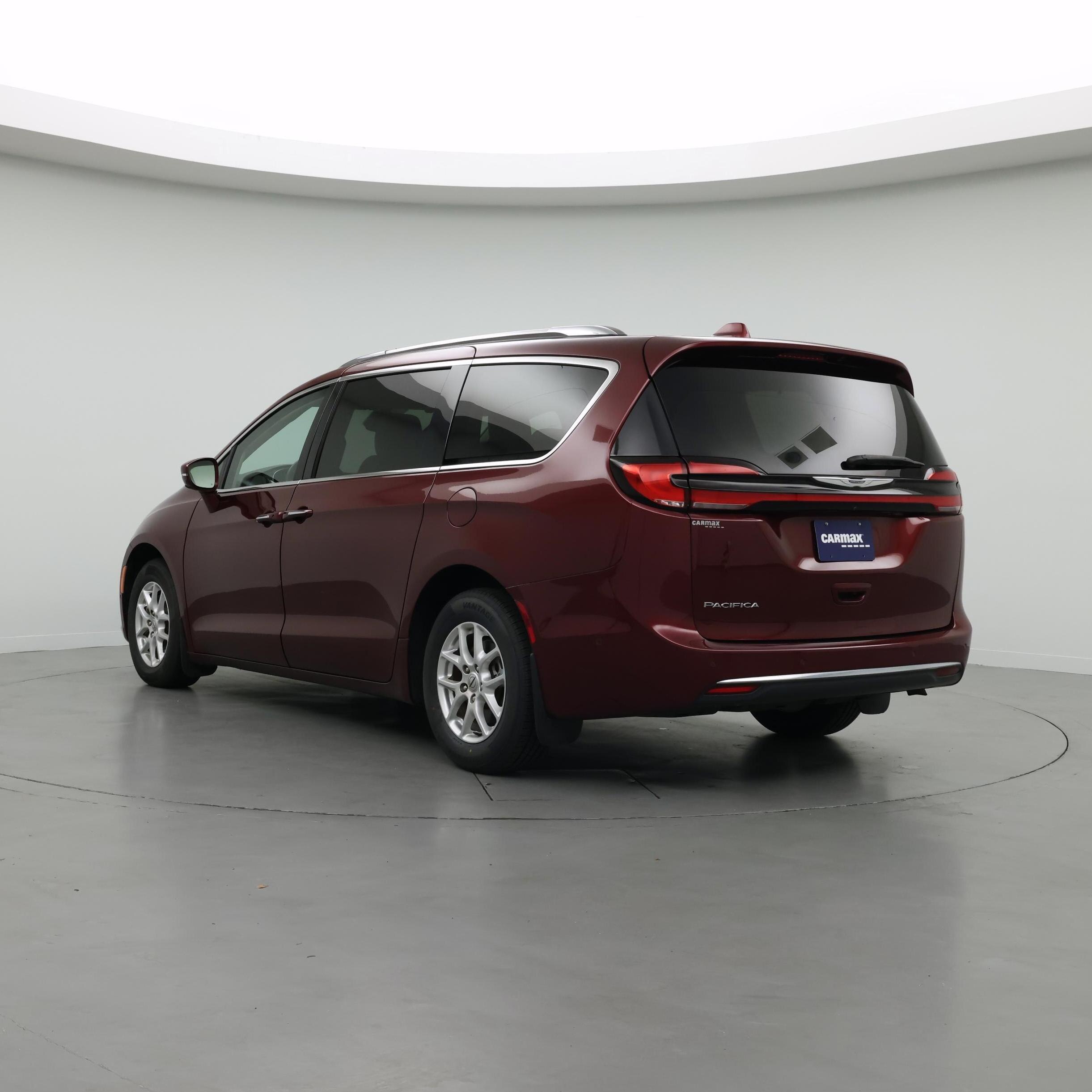Thumbnail: 2021 Chrysler Pacifica - 2
