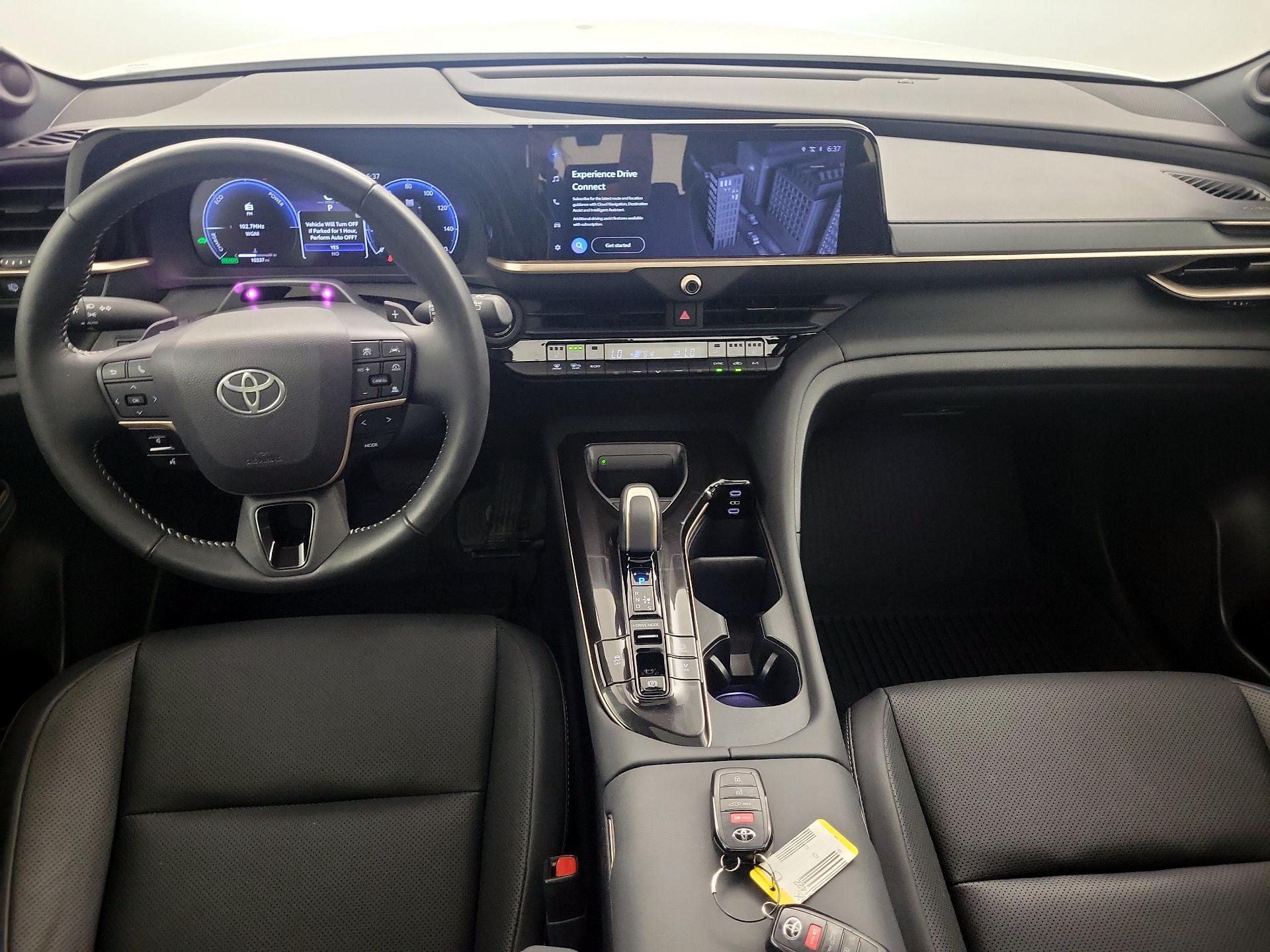 Thumbnail: 2025 Toyota Crown Signia - 8