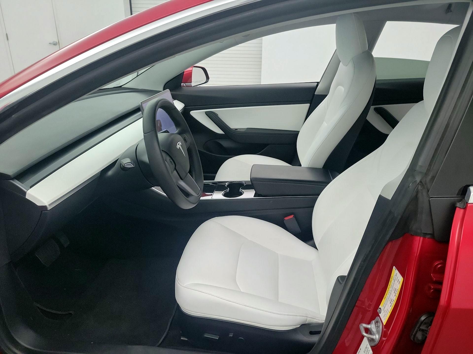 Thumbnail: 2020 Tesla Model 3 - 9