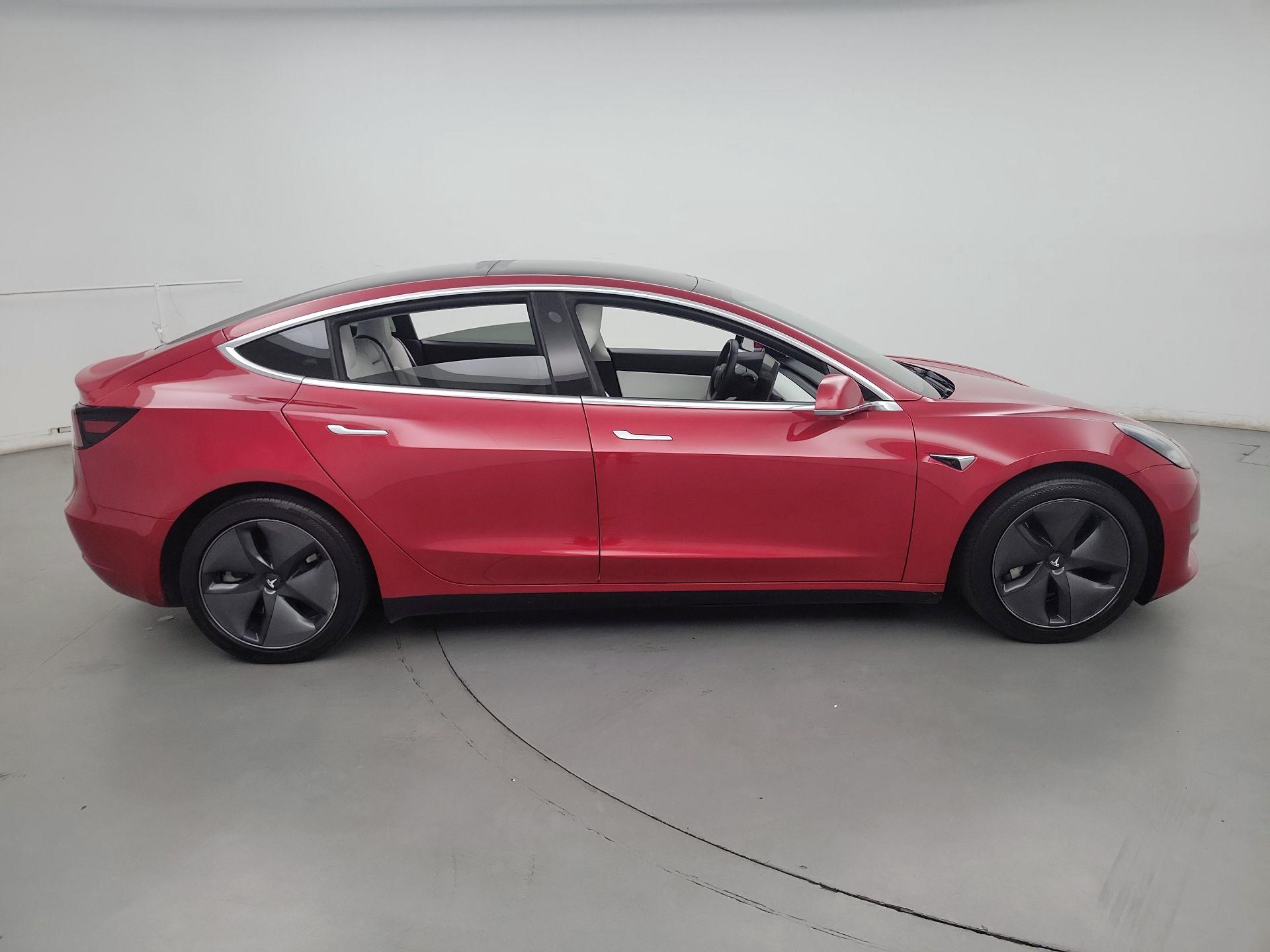 Thumbnail: 2020 Tesla Model 3 - 4