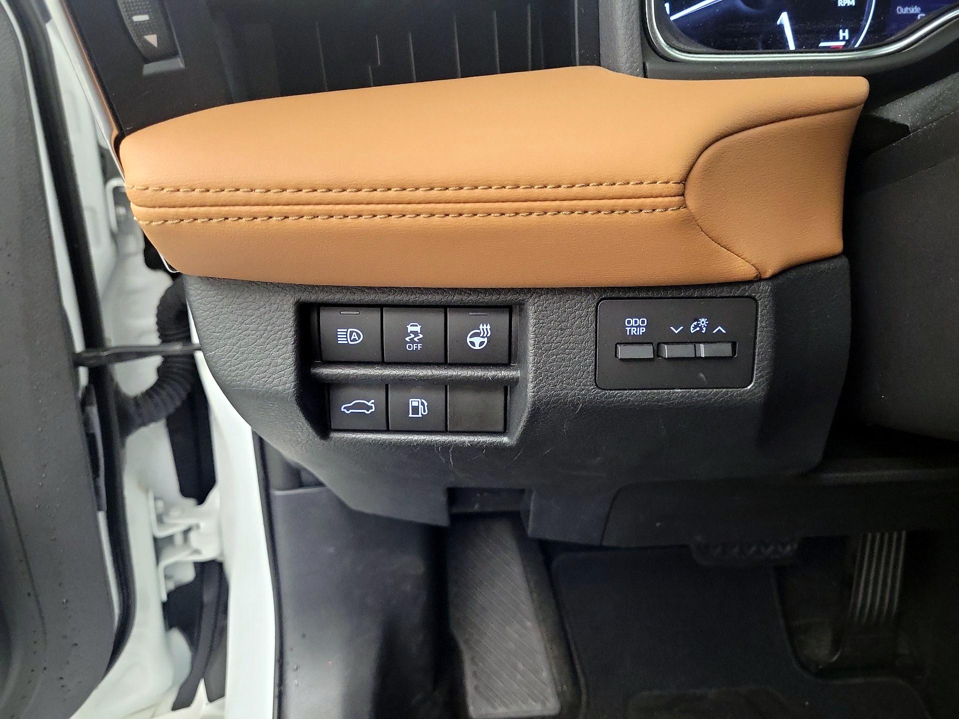 Thumbnail: 2019 Toyota Avalon - 11