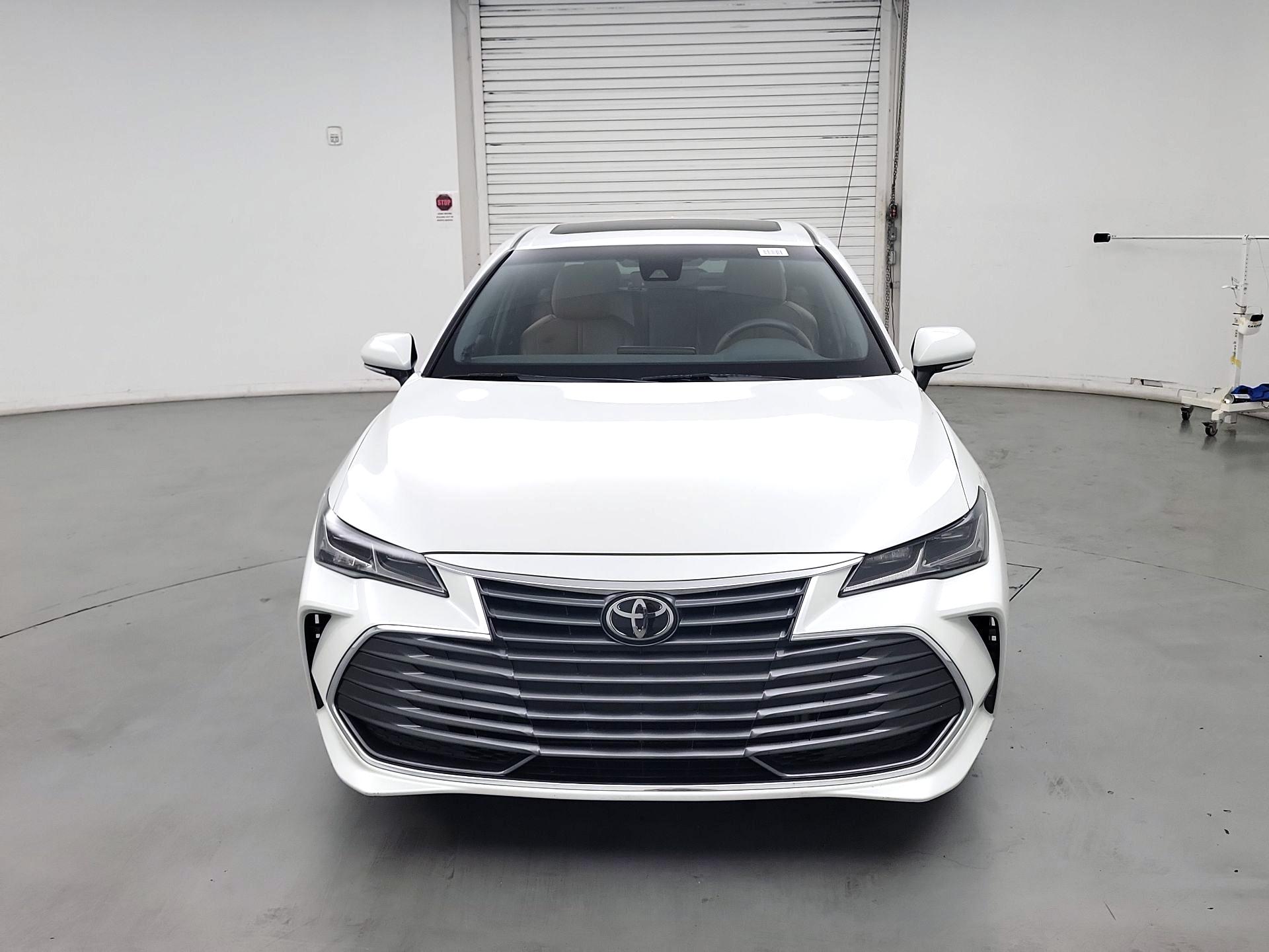 Thumbnail: 2019 Toyota Avalon - 2
