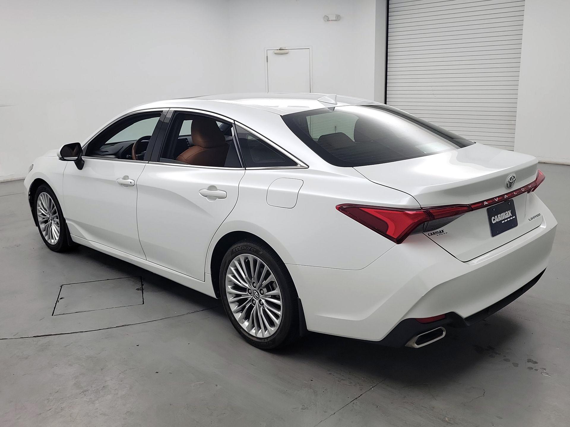 Thumbnail: 2019 Toyota Avalon - 7