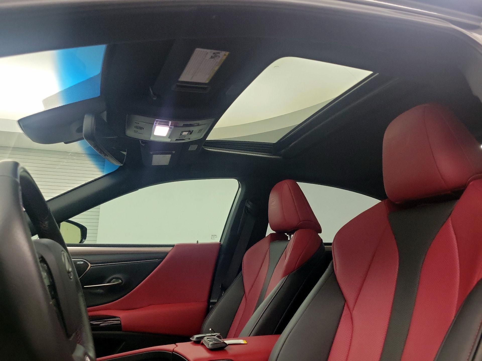 Thumbnail: 2024 Lexus ES - 17