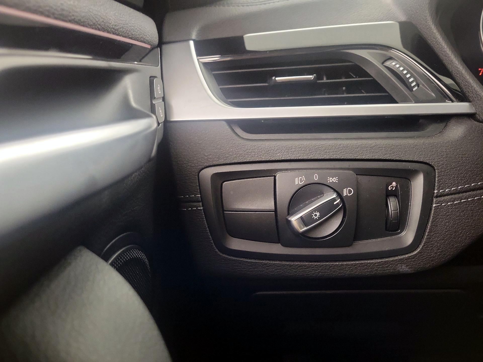 Thumbnail: 2021 BMW X1 - 11
