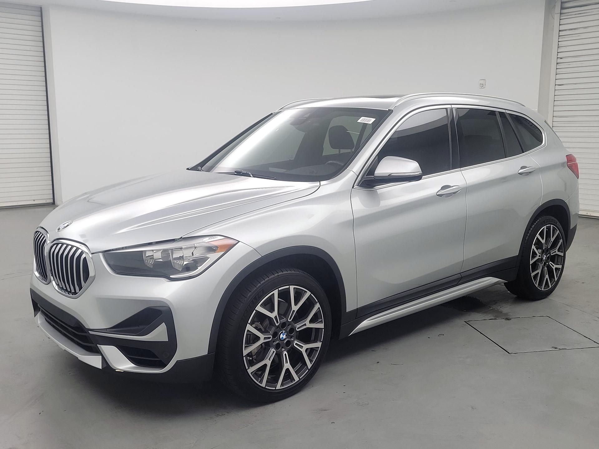 Thumbnail: 2021 BMW X1 - 3
