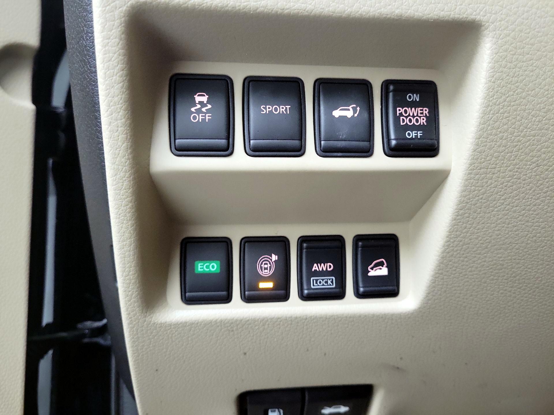 Thumbnail: 2015 Nissan Rogue - 13