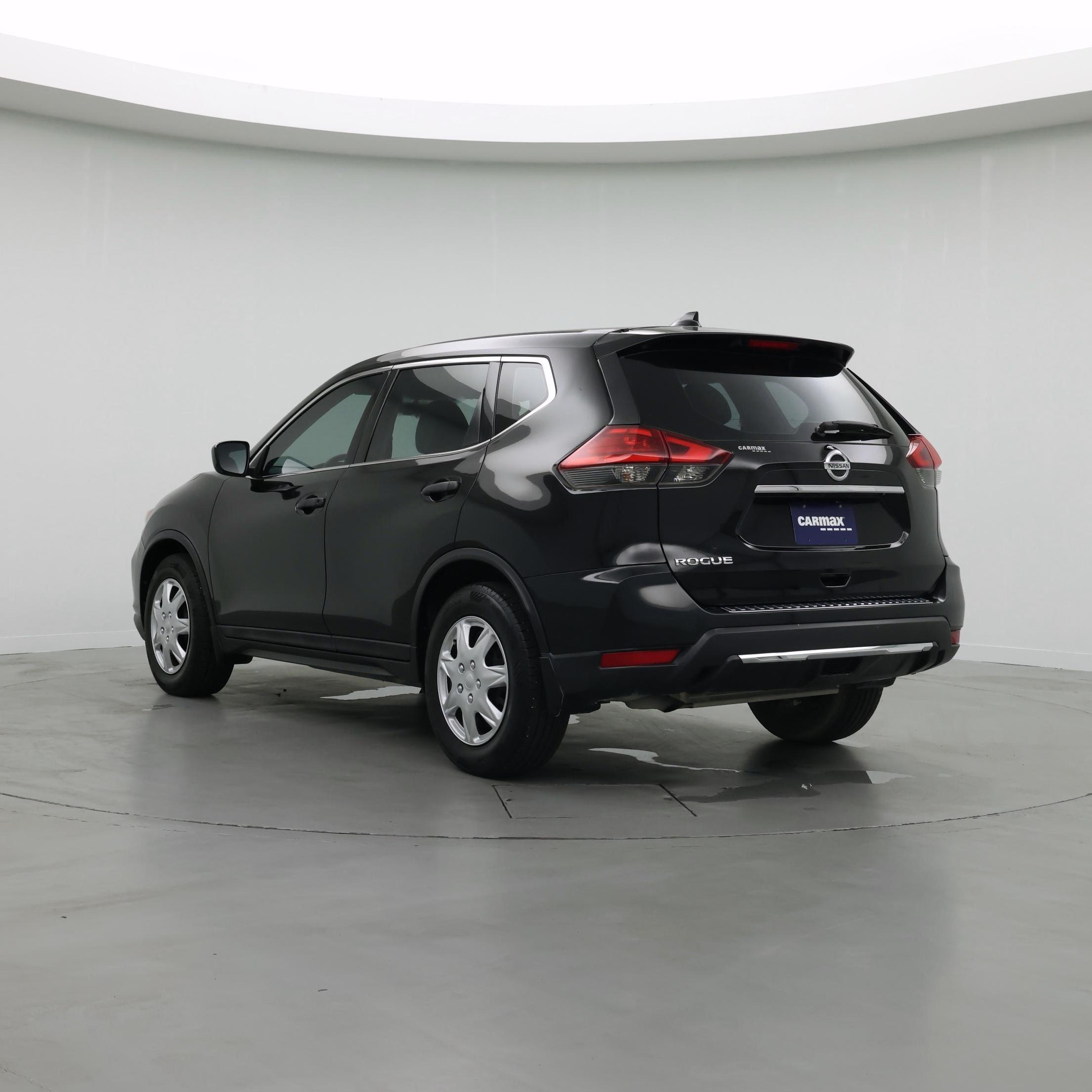 Thumbnail: 2017 Nissan Rogue - 2