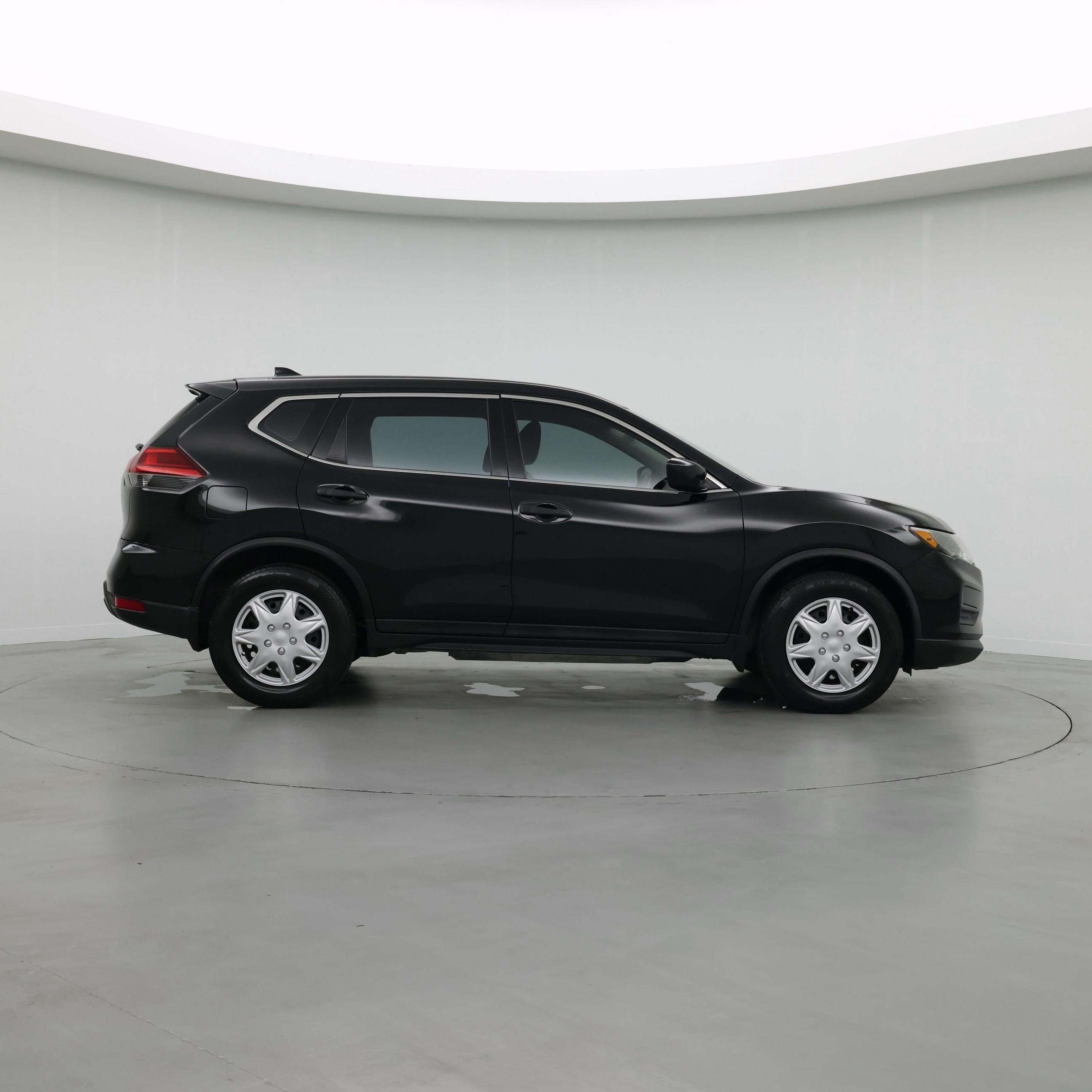 Thumbnail: 2017 Nissan Rogue - 7