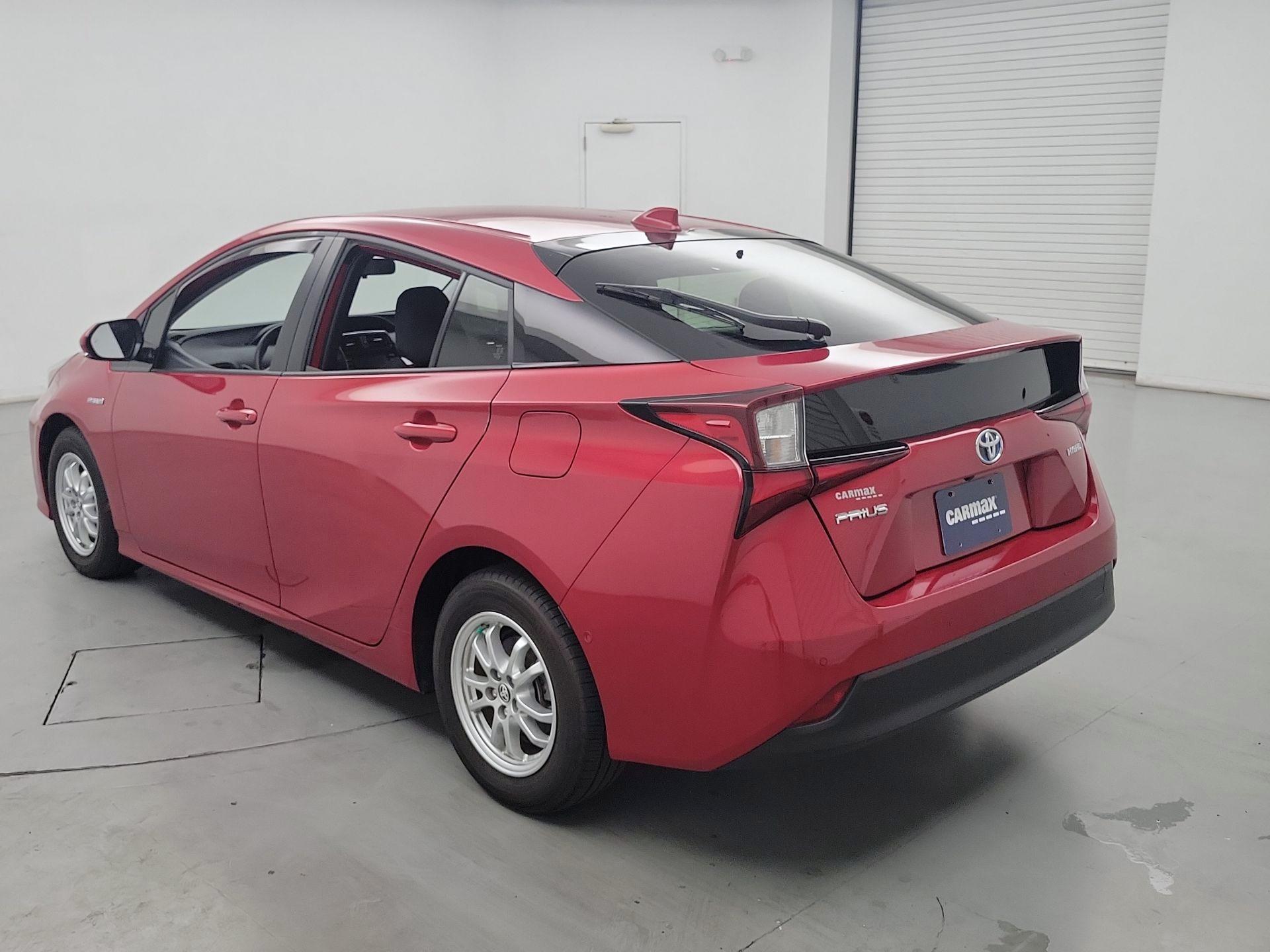 Thumbnail: 2020 Toyota Prius - 7