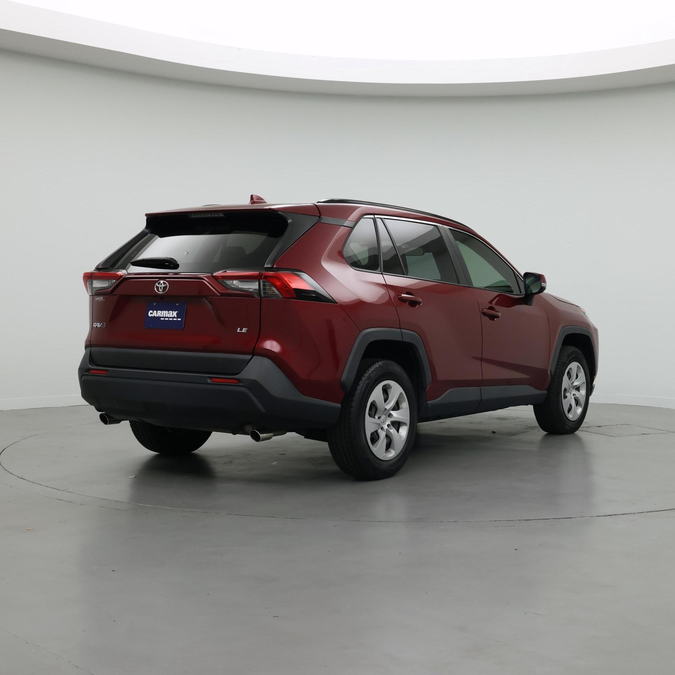 Thumbnail: 2021 Toyota RAV4 - 8