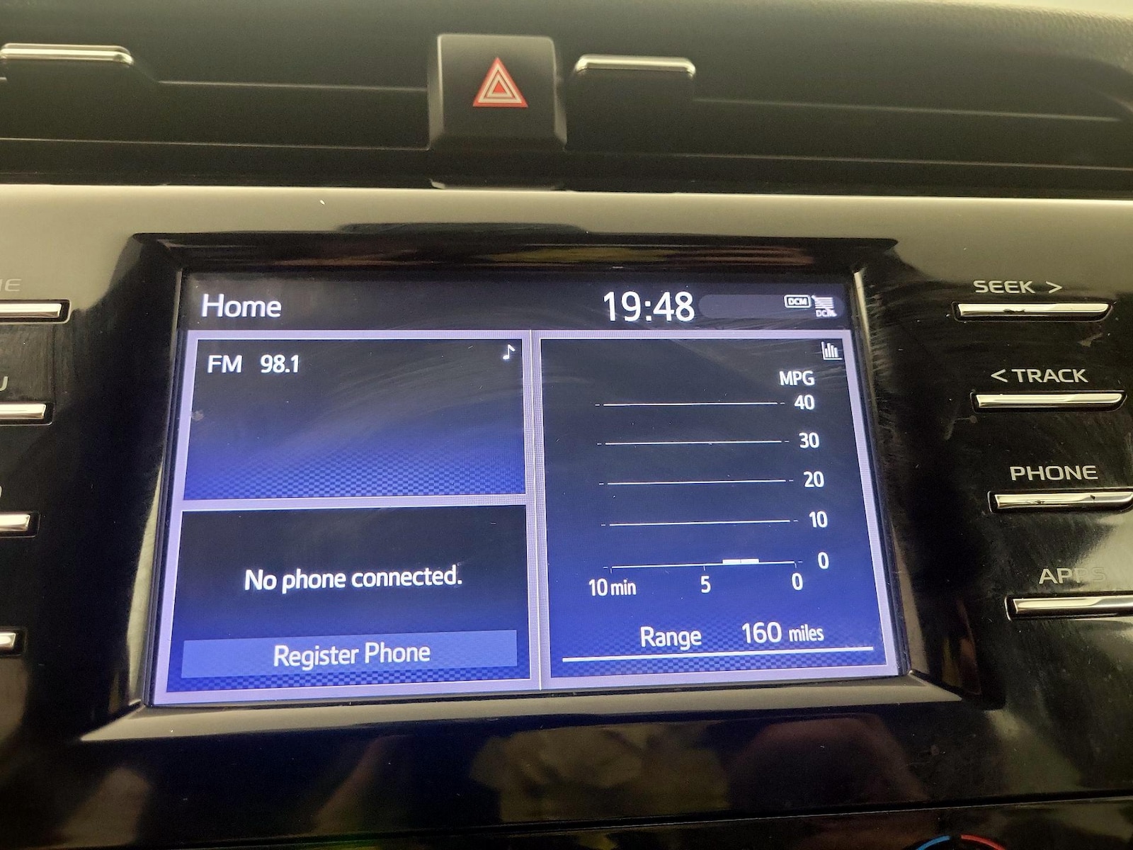 2019 Toyota Camry LE - Photo 16