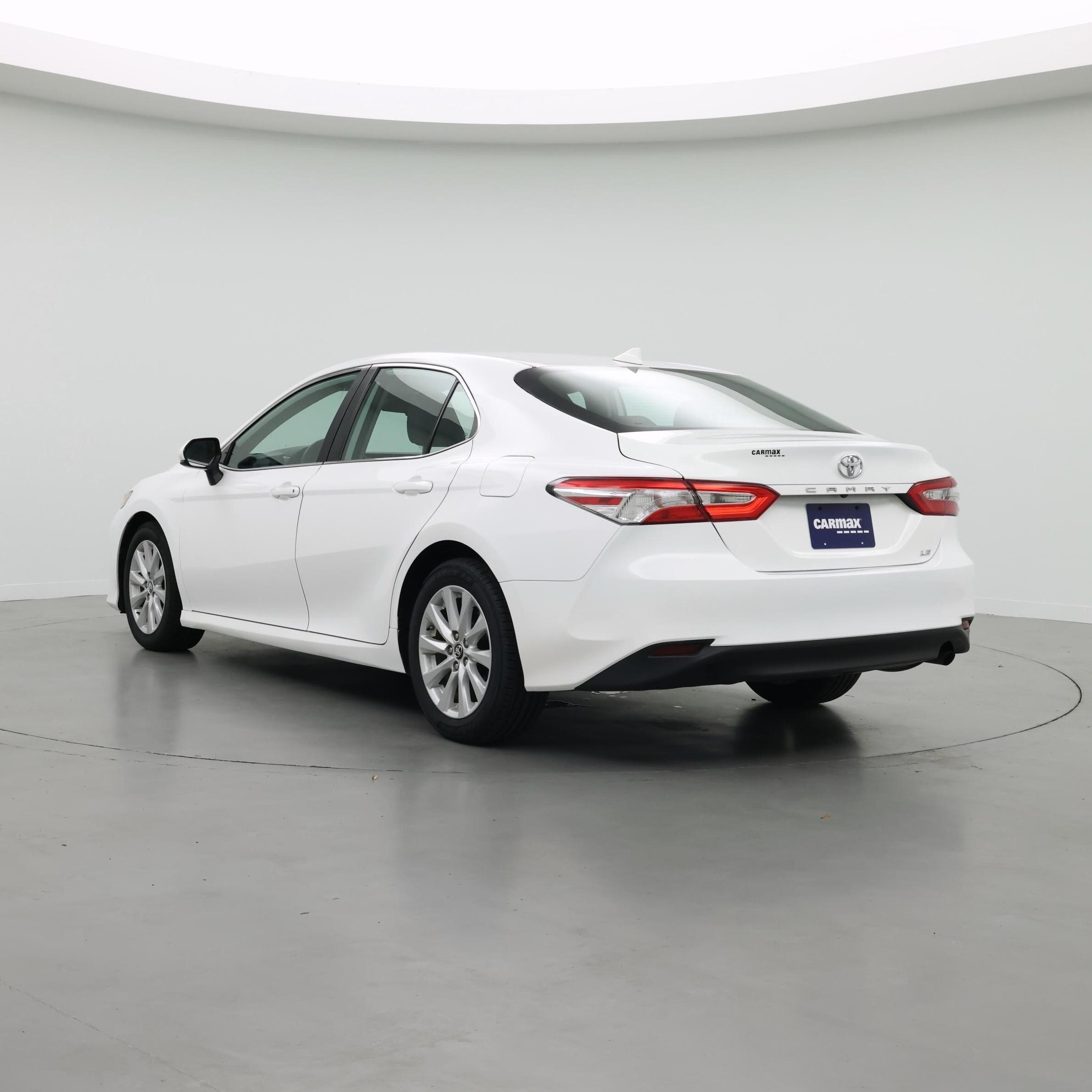 Thumbnail: 2019 Toyota Camry - 2