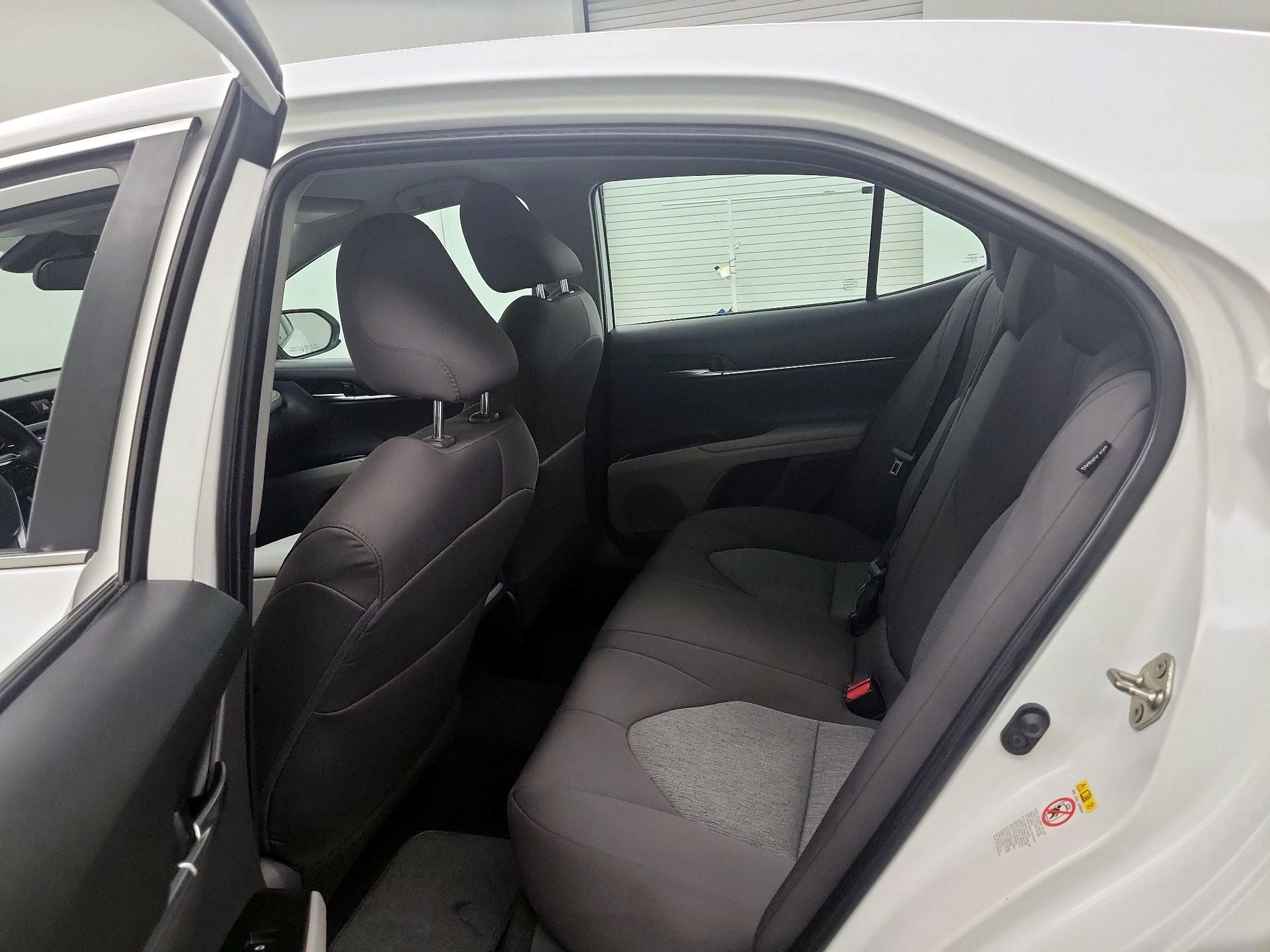 Thumbnail: 2019 Toyota Camry - 19
