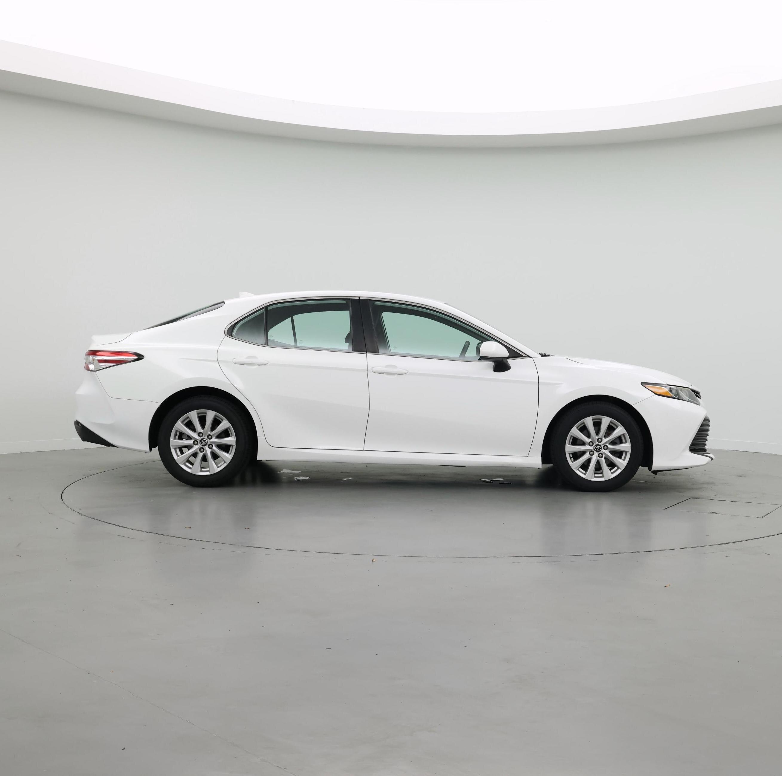 Thumbnail: 2019 Toyota Camry - 7