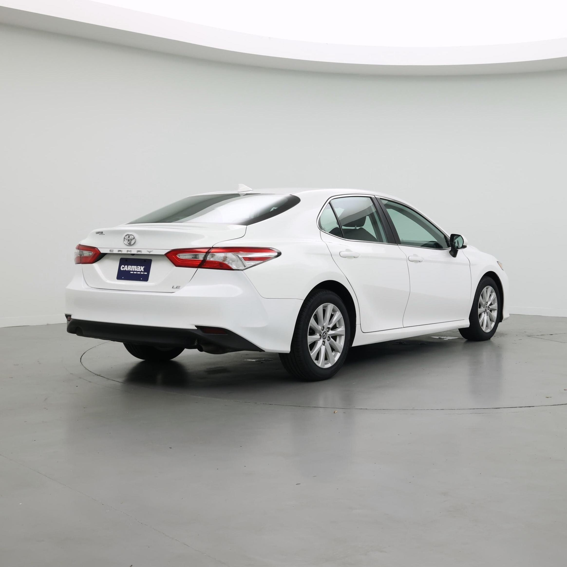 Thumbnail: 2019 Toyota Camry - 8