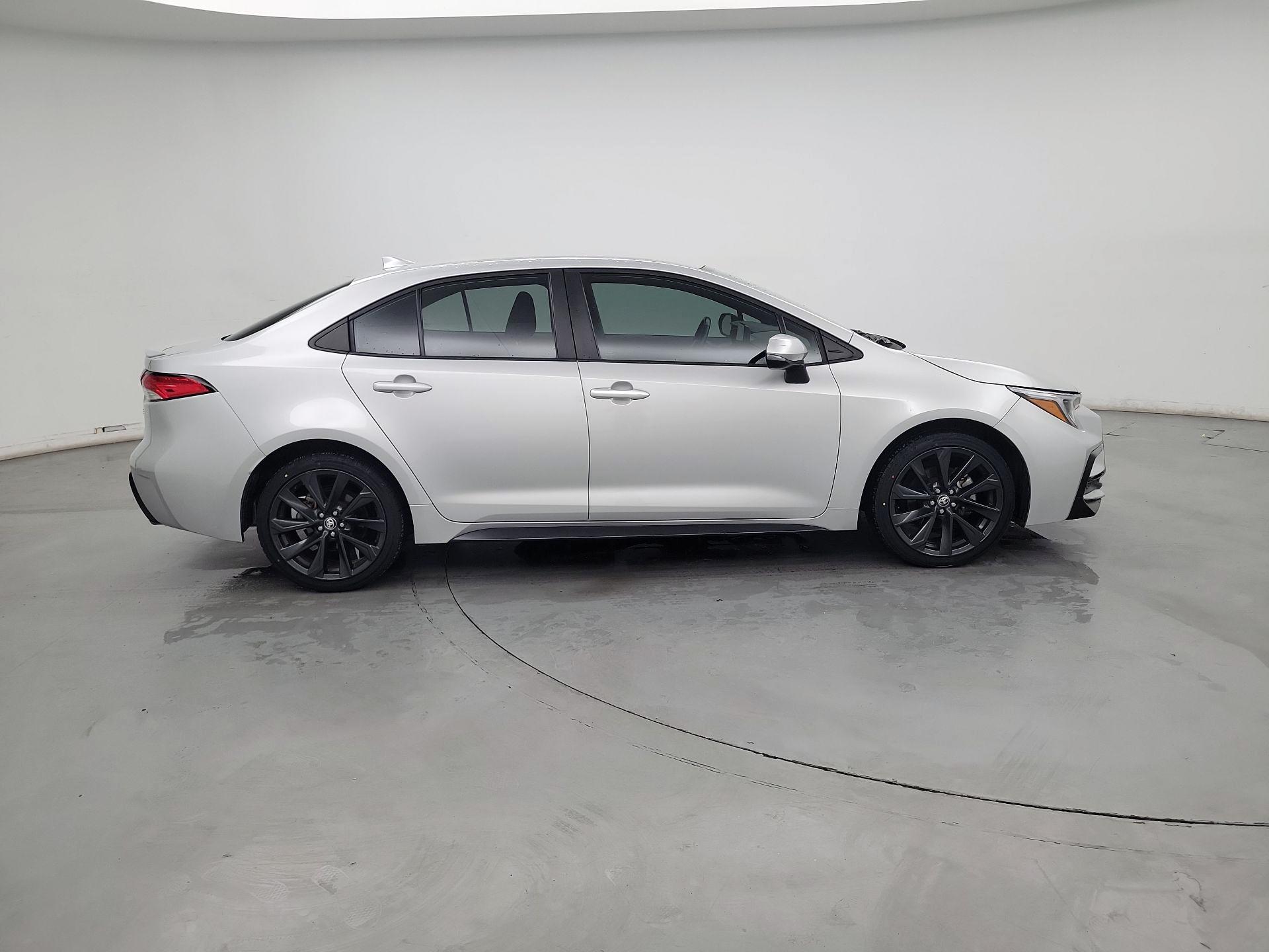 Thumbnail: 2023 Toyota Corolla - 4