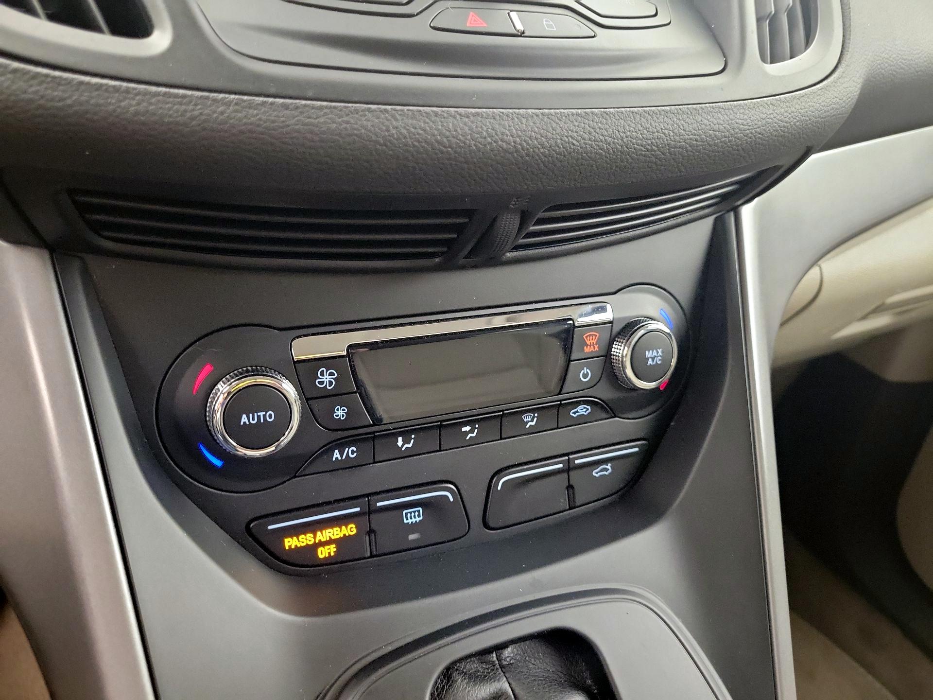 Thumbnail: 2015 Ford Escape - 13