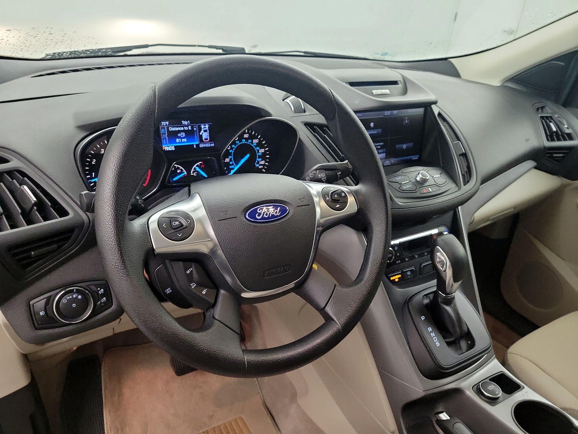 Thumbnail: 2015 Ford Escape - 8