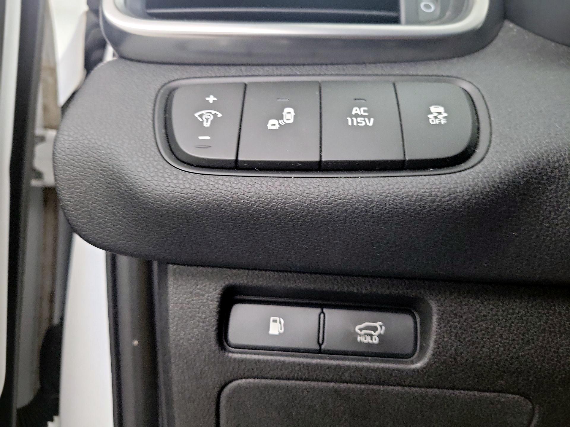 Thumbnail: 2016 Kia Sorento - 13