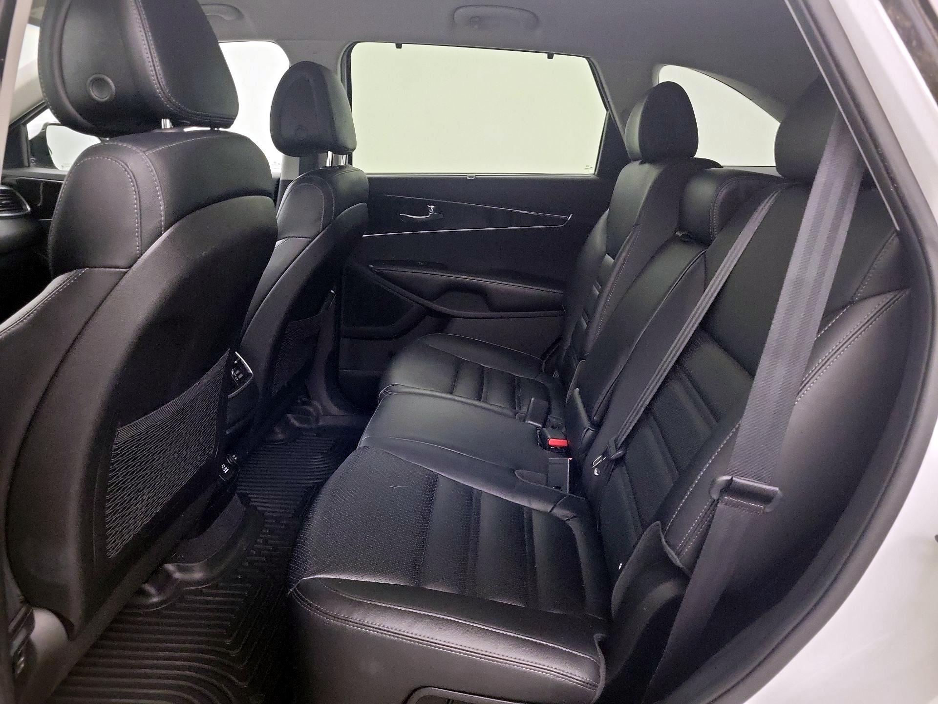 Thumbnail: 2016 Kia Sorento - 19