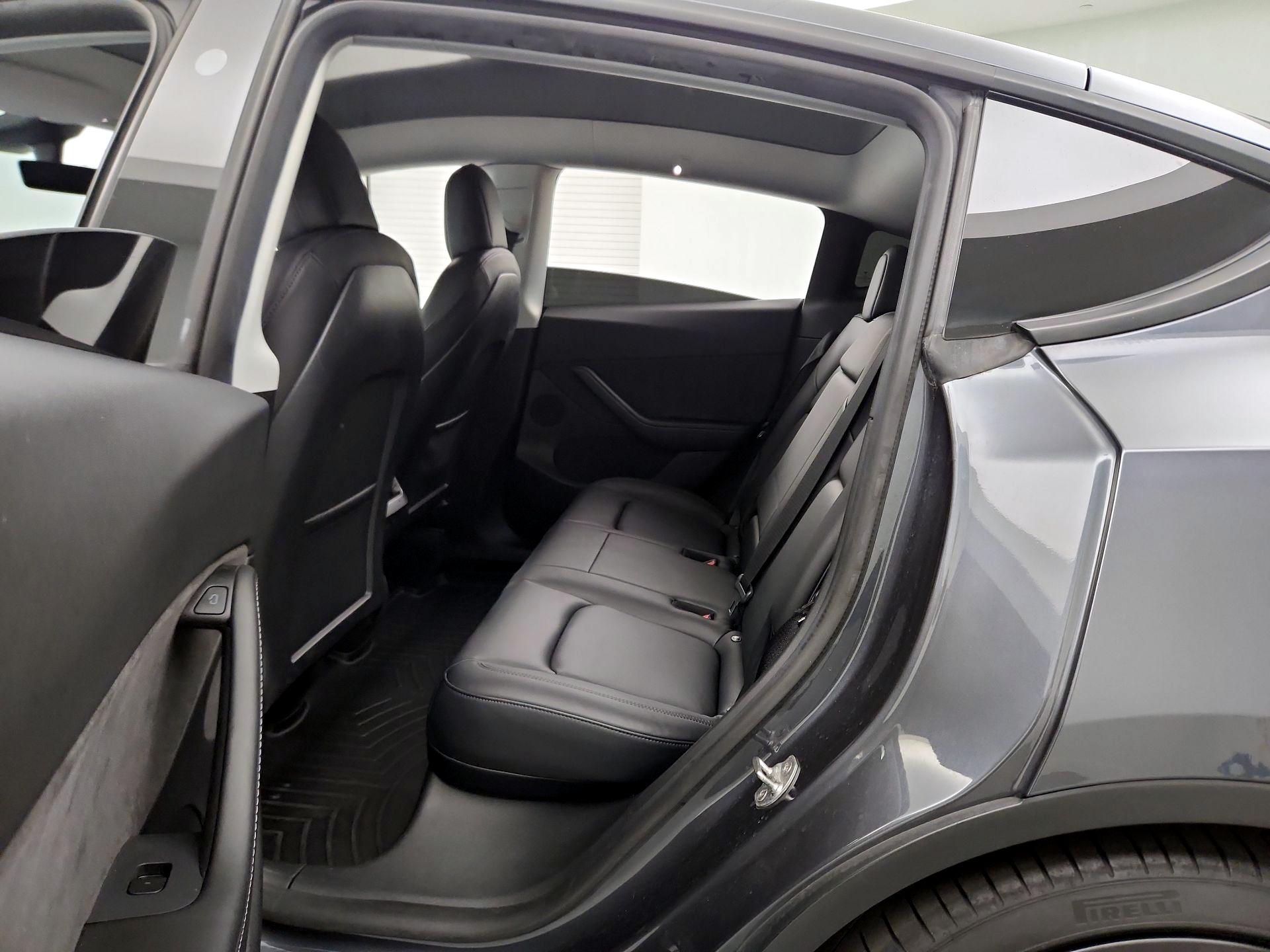 Thumbnail: 2021 Tesla Model Y - 16