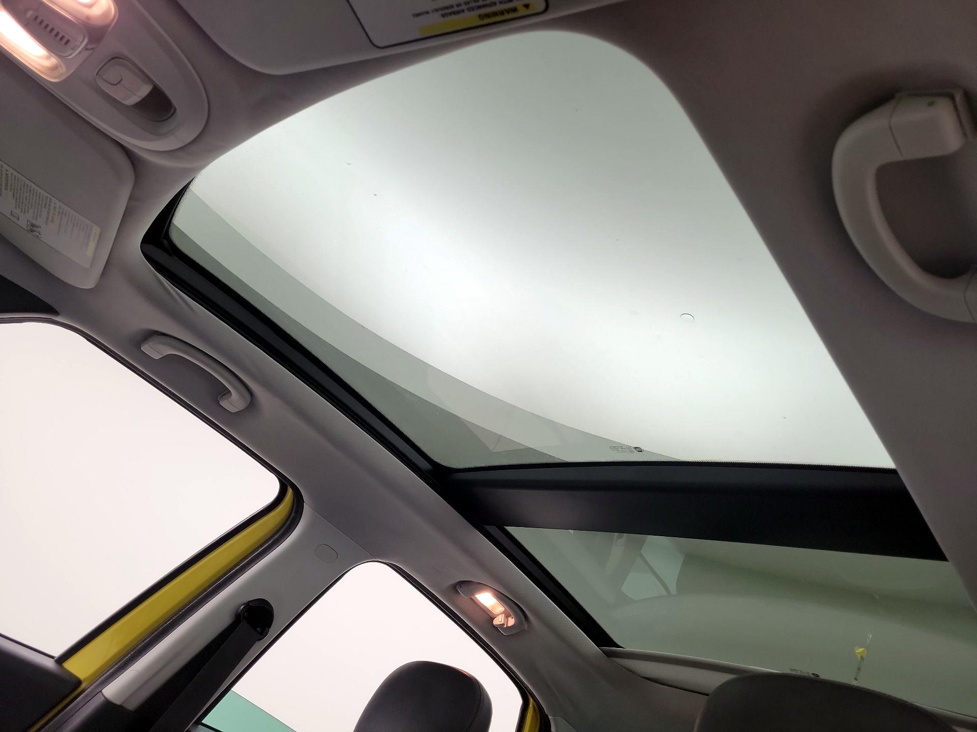 Thumbnail: 2017 Fiat 500L - 19