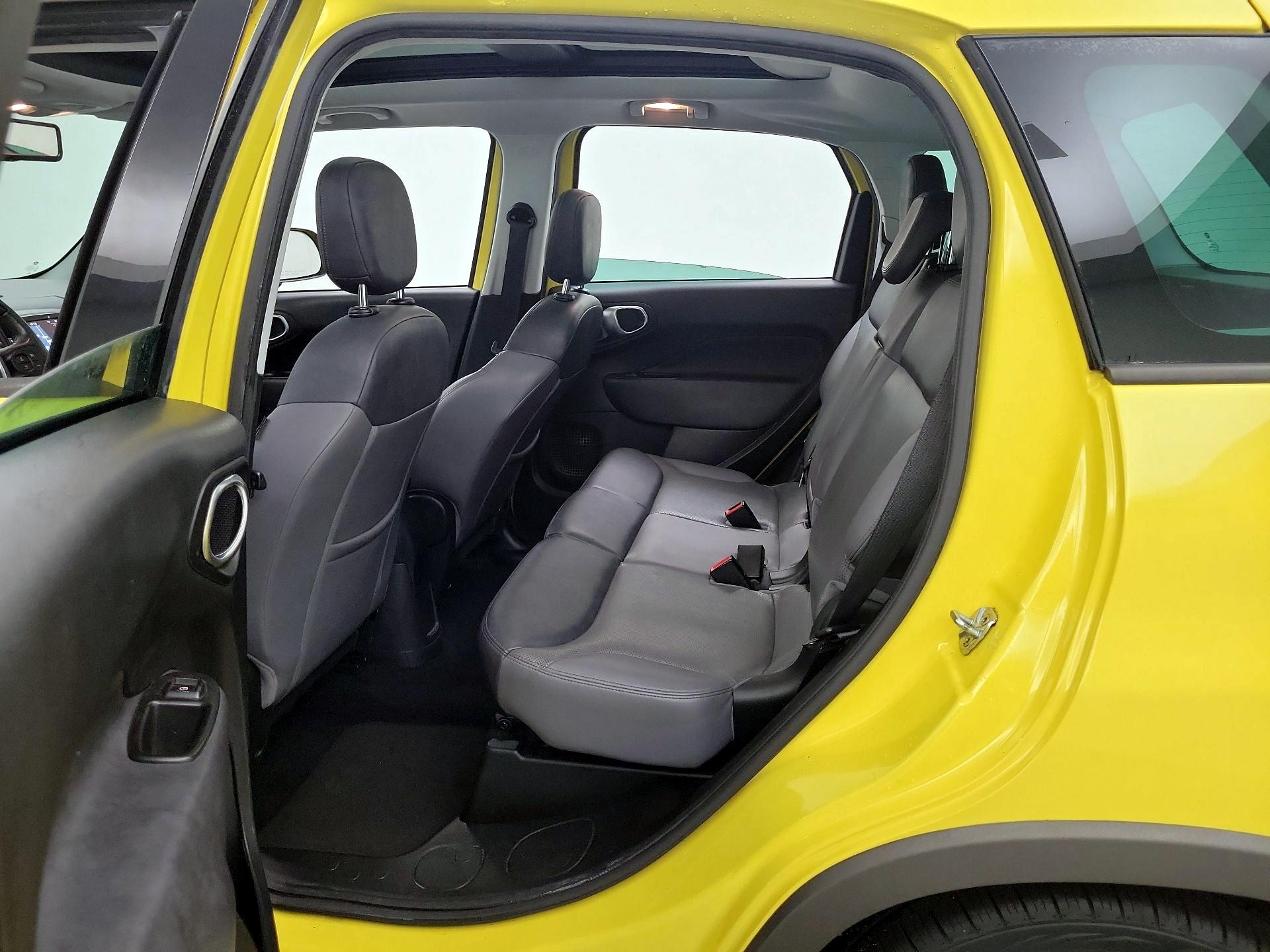 Thumbnail: 2017 Fiat 500L - 20