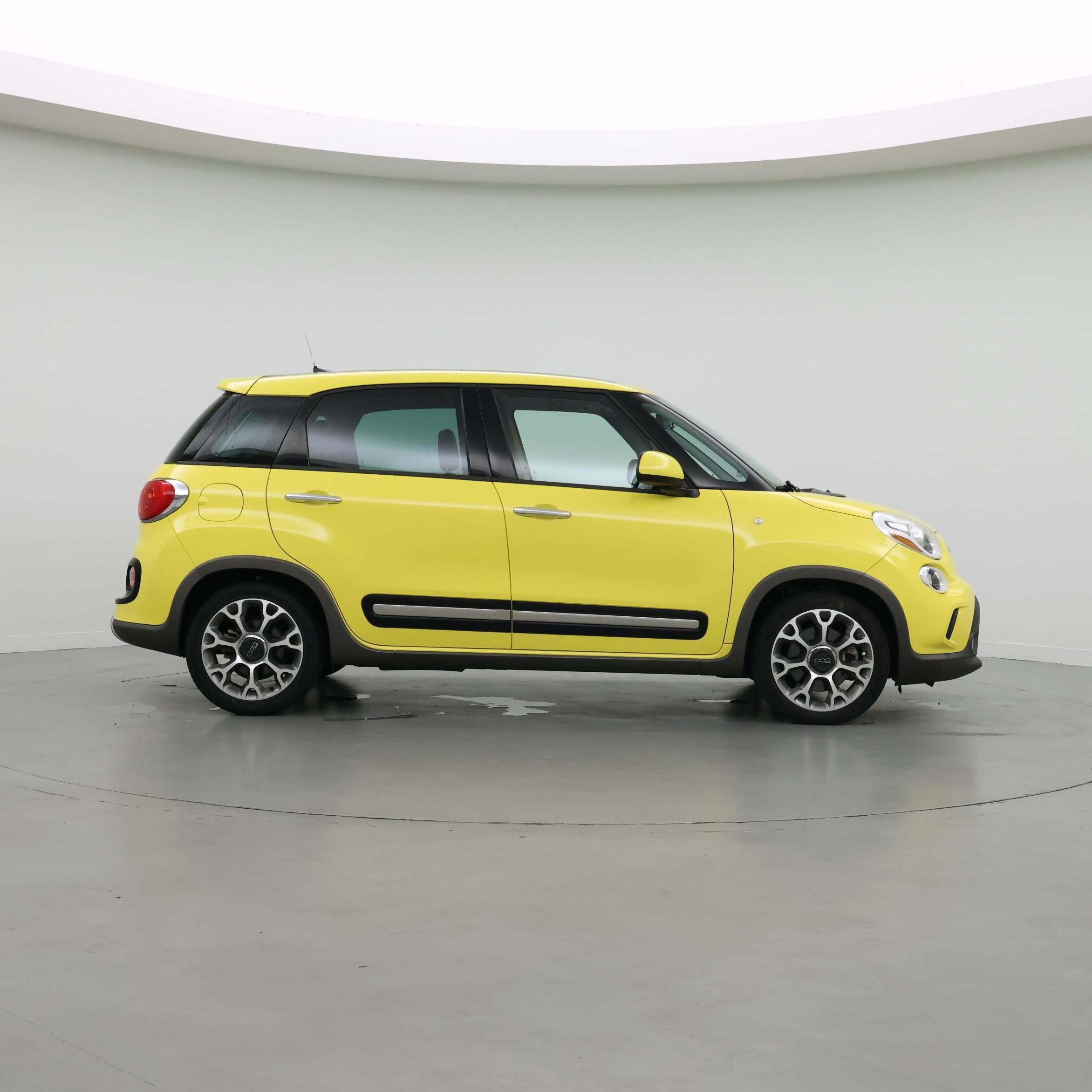 Thumbnail: 2017 Fiat 500L - 7