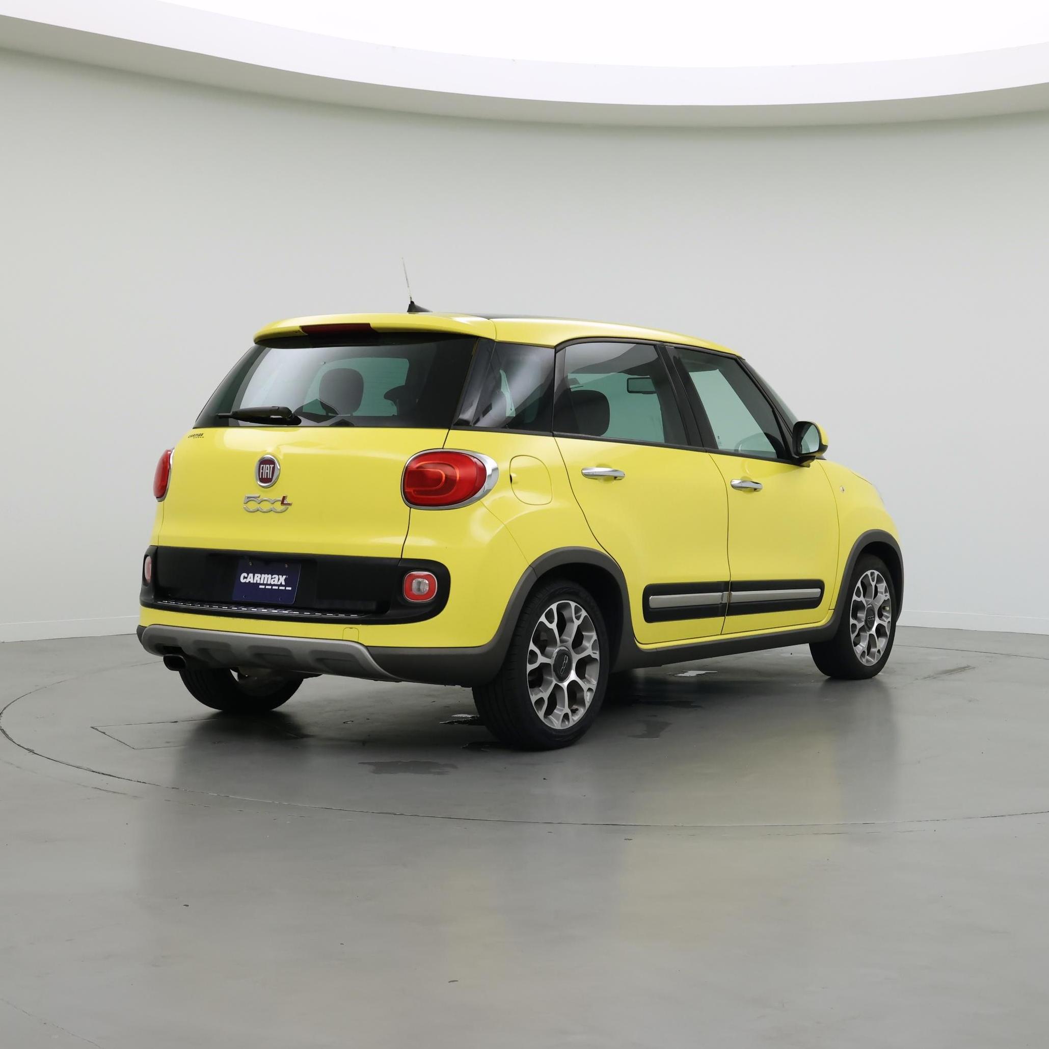Thumbnail: 2017 Fiat 500L - 8
