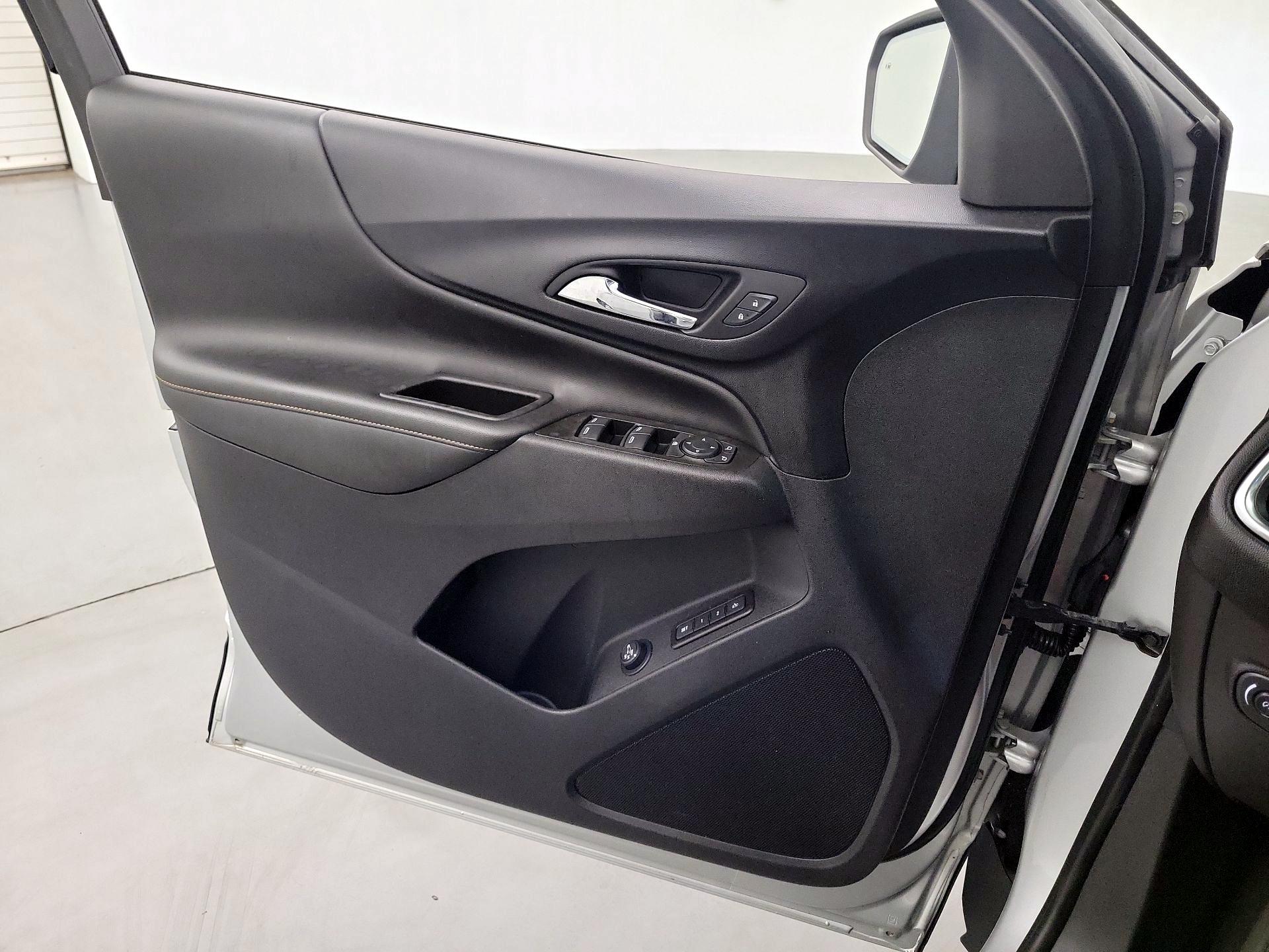 Thumbnail: 2021 Chevrolet Equinox - 12