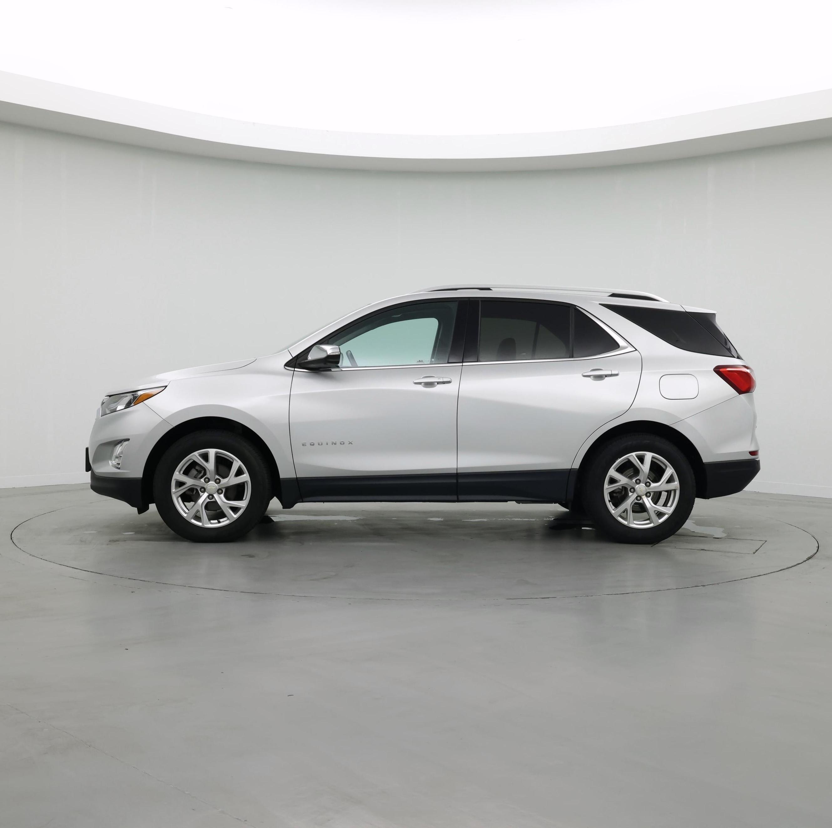 Thumbnail: 2021 Chevrolet Equinox - 3