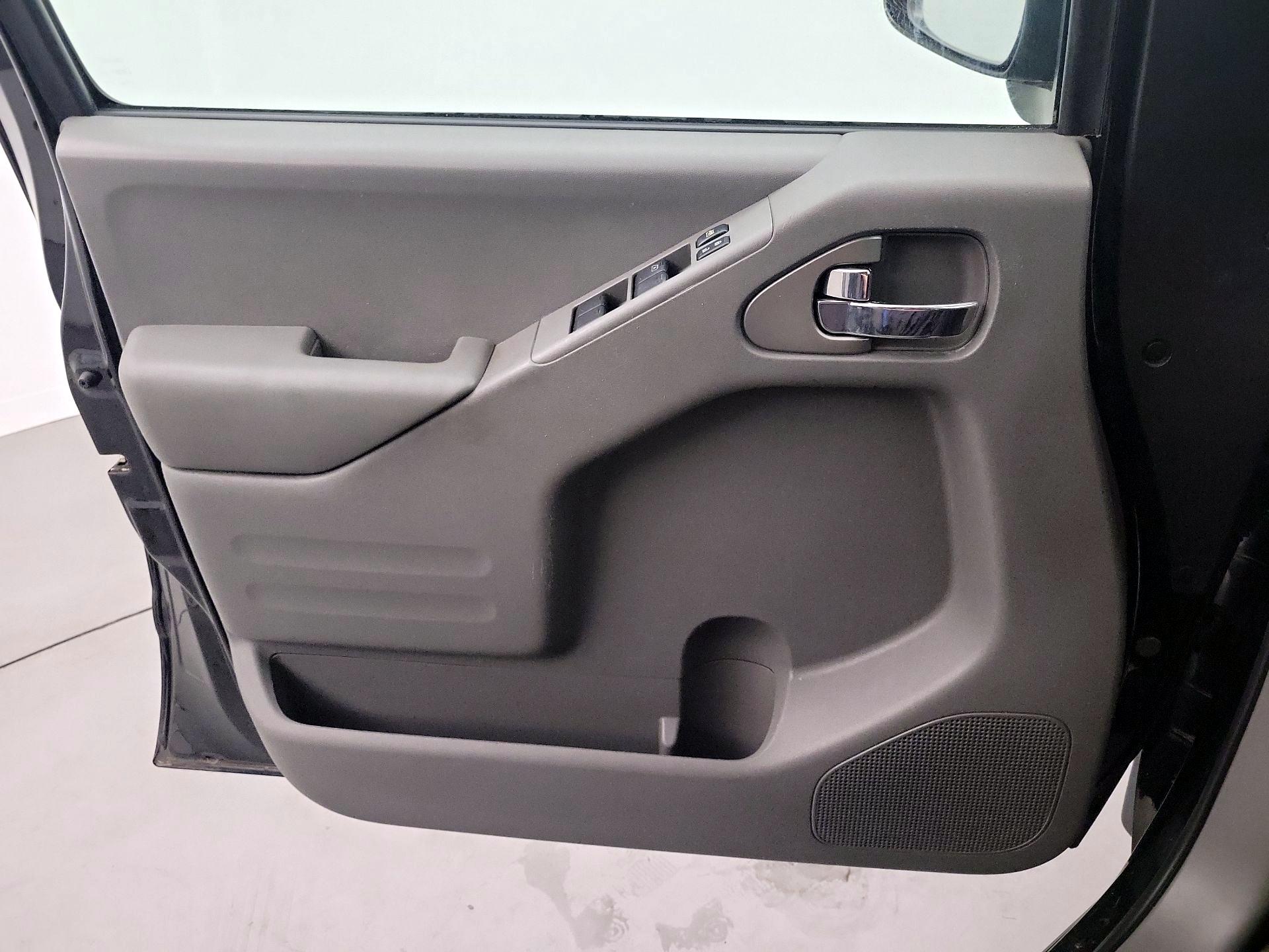 Thumbnail: 2016 Nissan Frontier - 12