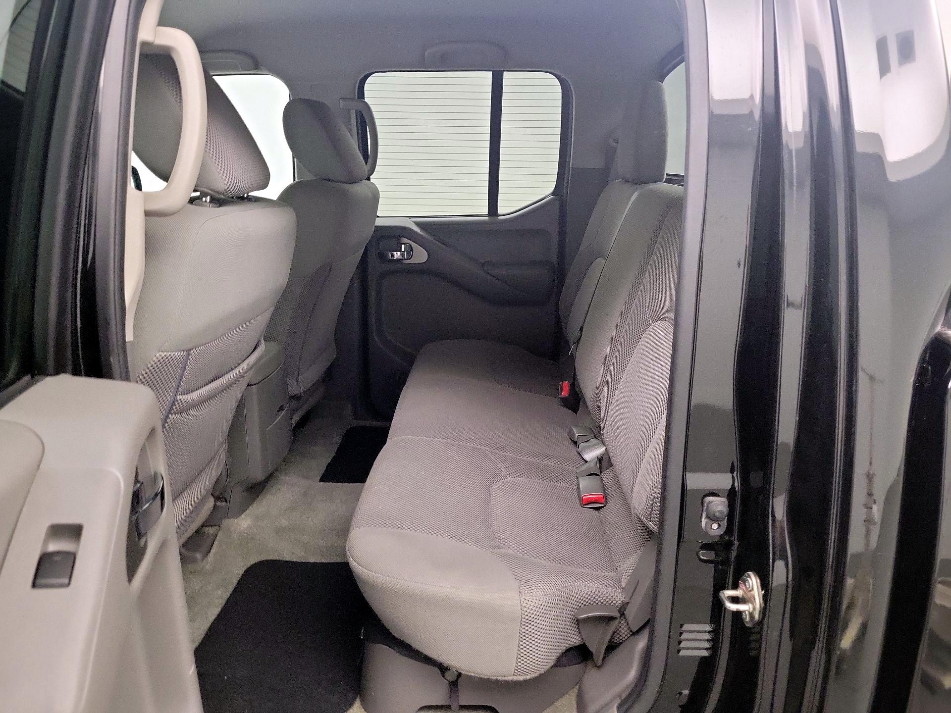 Thumbnail: 2016 Nissan Frontier - 18