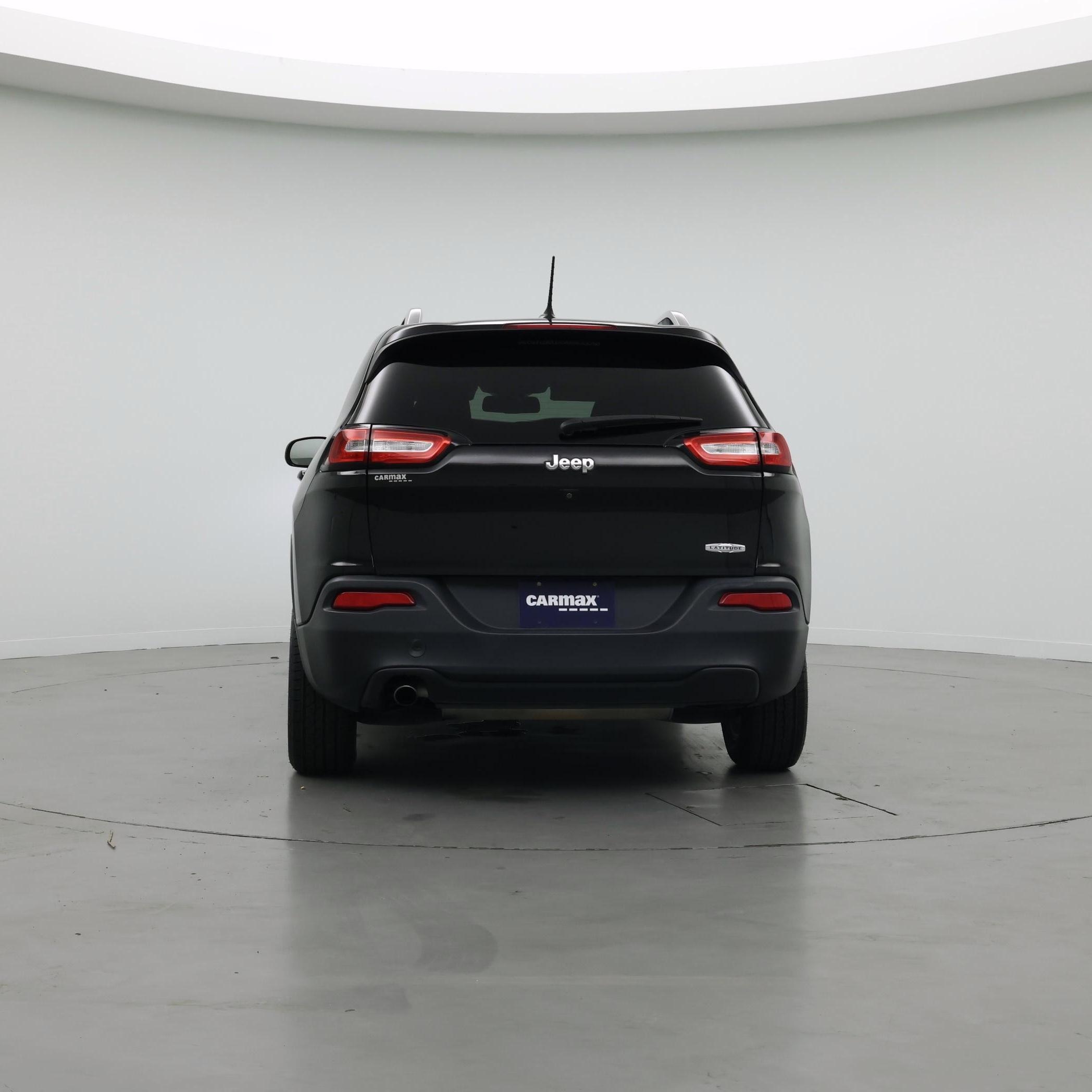 Thumbnail: 2017 Jeep Cherokee - 6