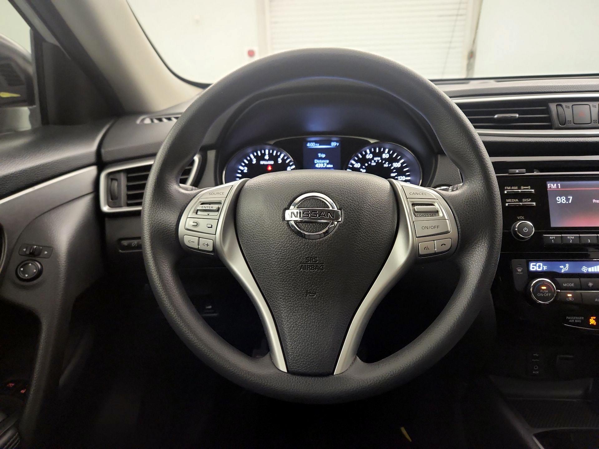 Thumbnail: 2016 Nissan Rogue - 10