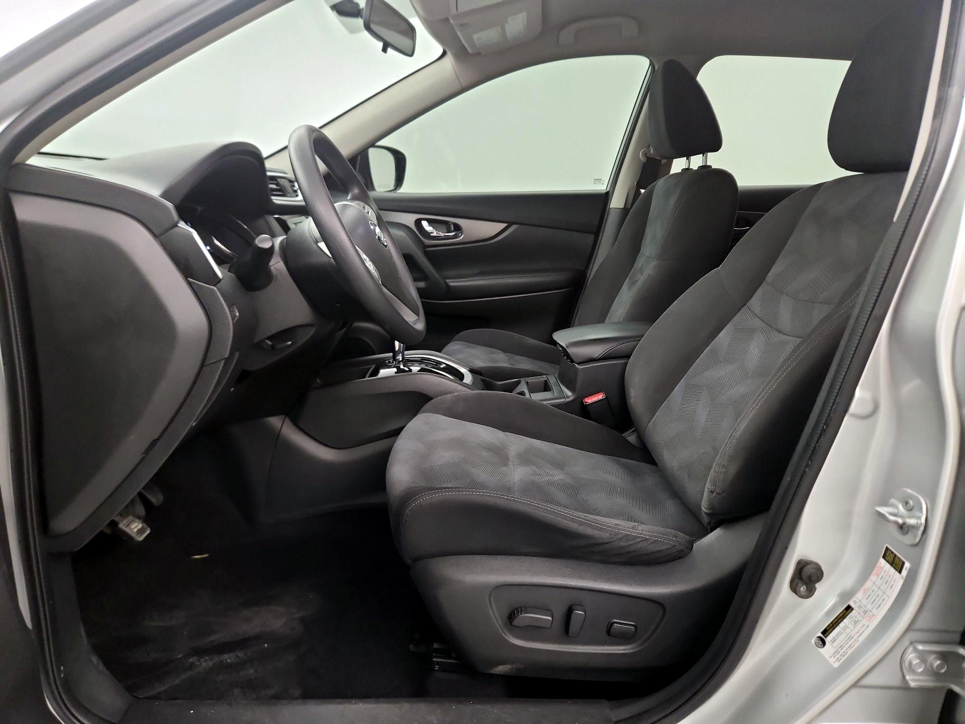 Thumbnail: 2016 Nissan Rogue - 11