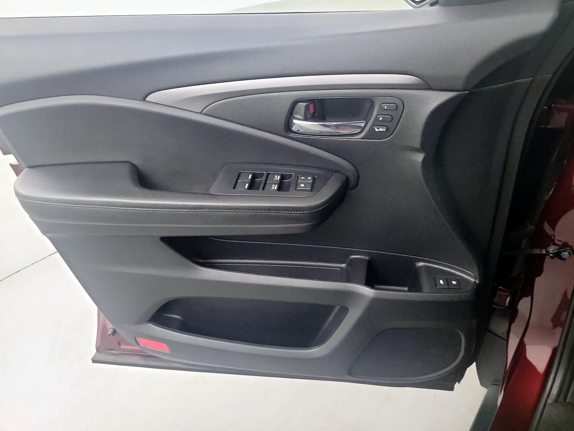 Thumbnail: 2021 Honda Passport - 12