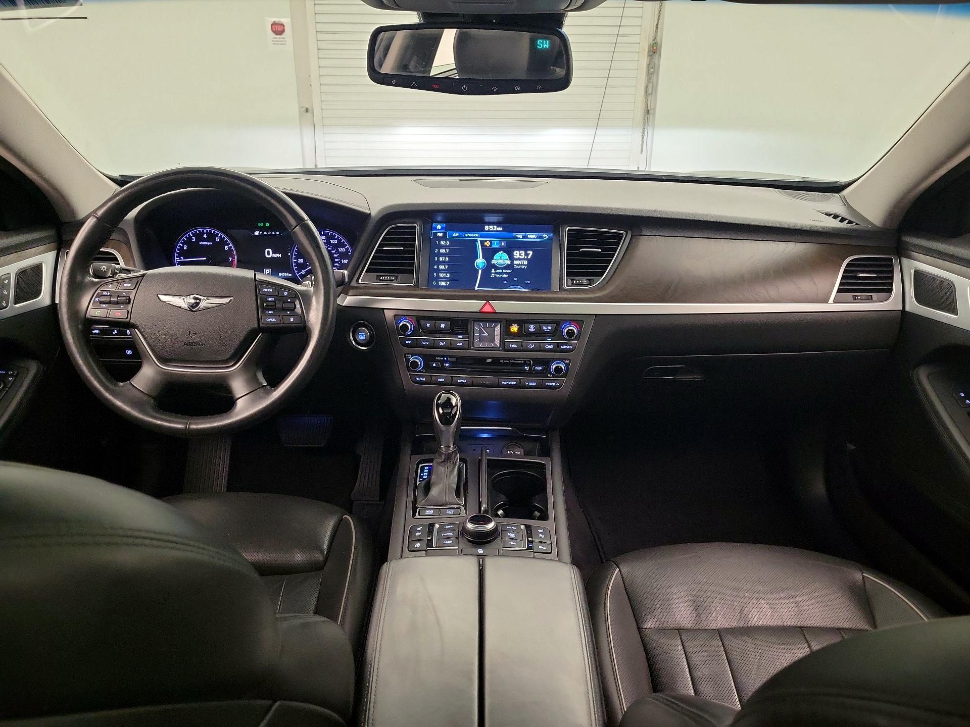 Thumbnail: 2017 Genesis G80 - 9