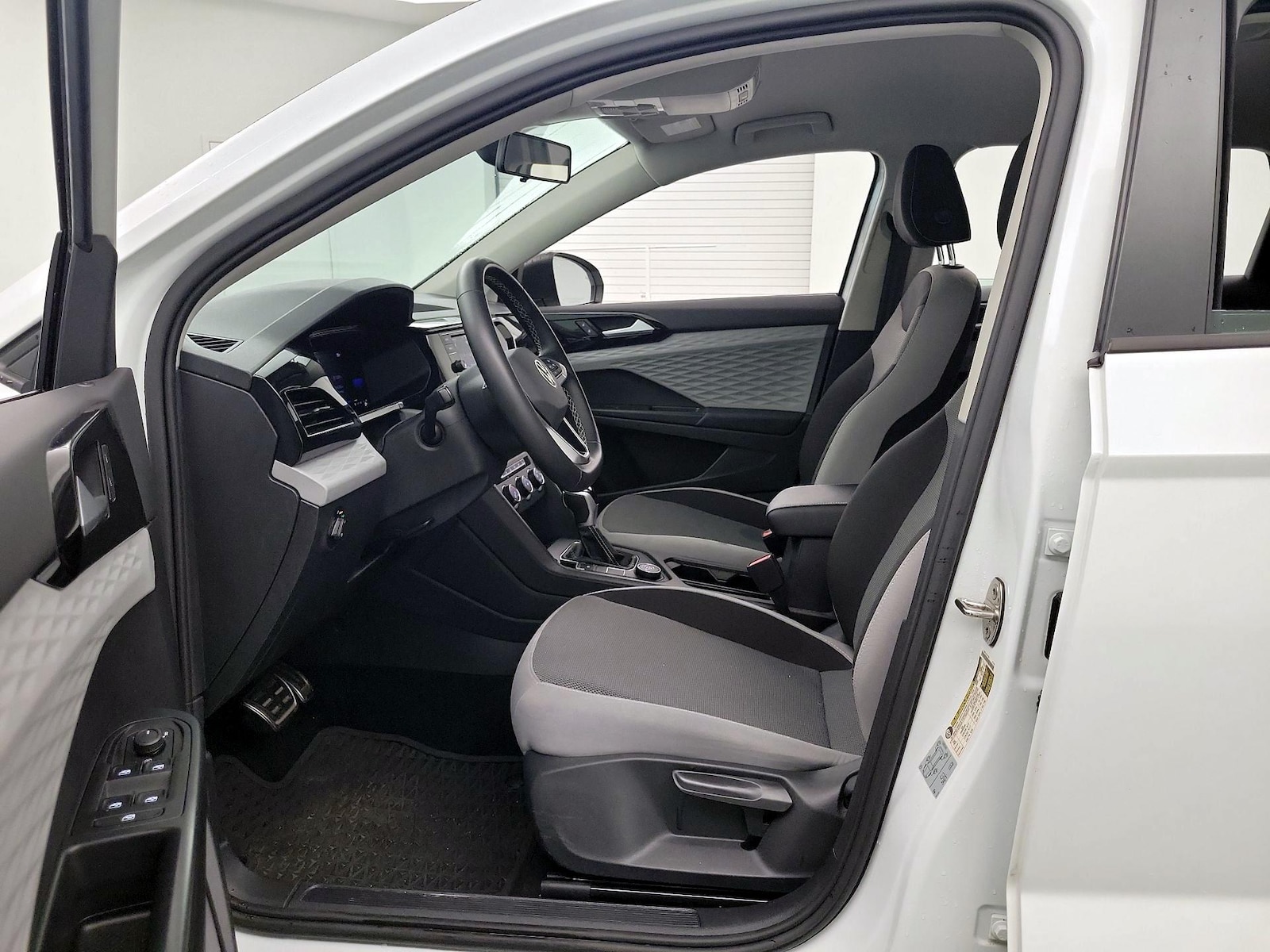 2022 Volkswagen Taos S - Photo 10