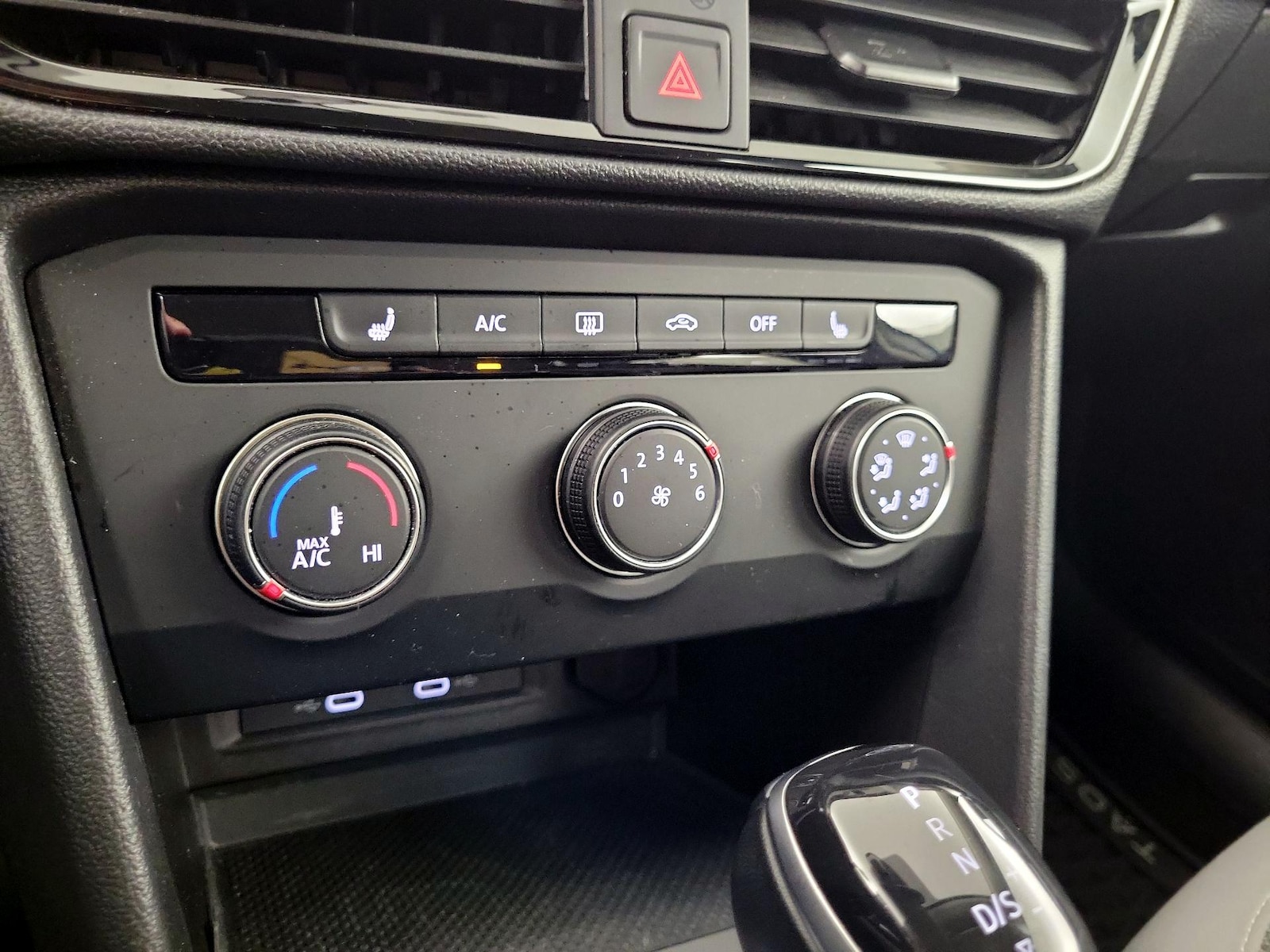 2022 Volkswagen Taos S - Photo 15