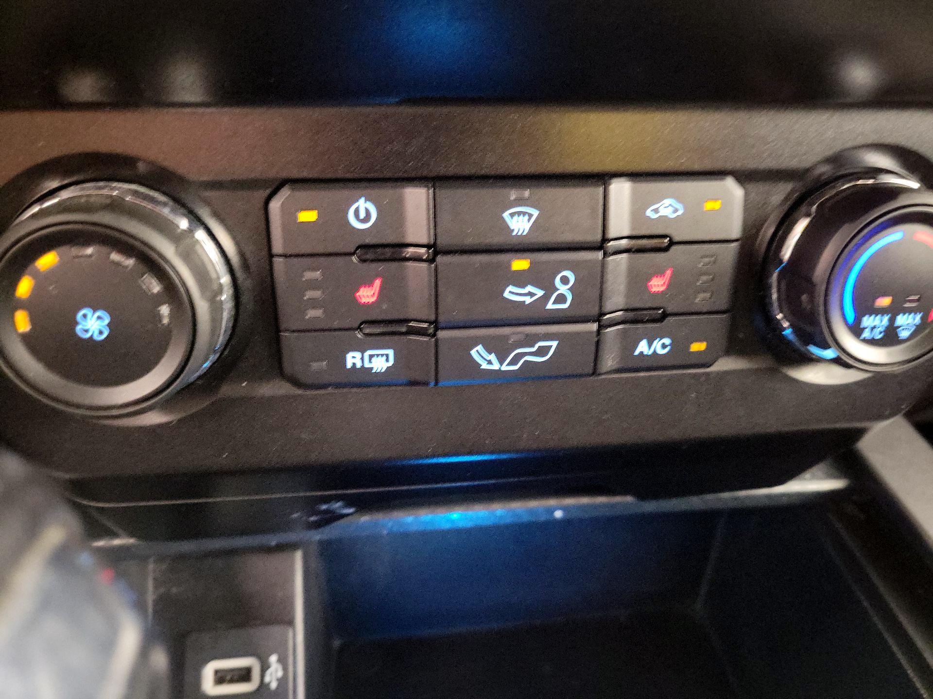 Thumbnail: 2019 Ford F-150 - 16