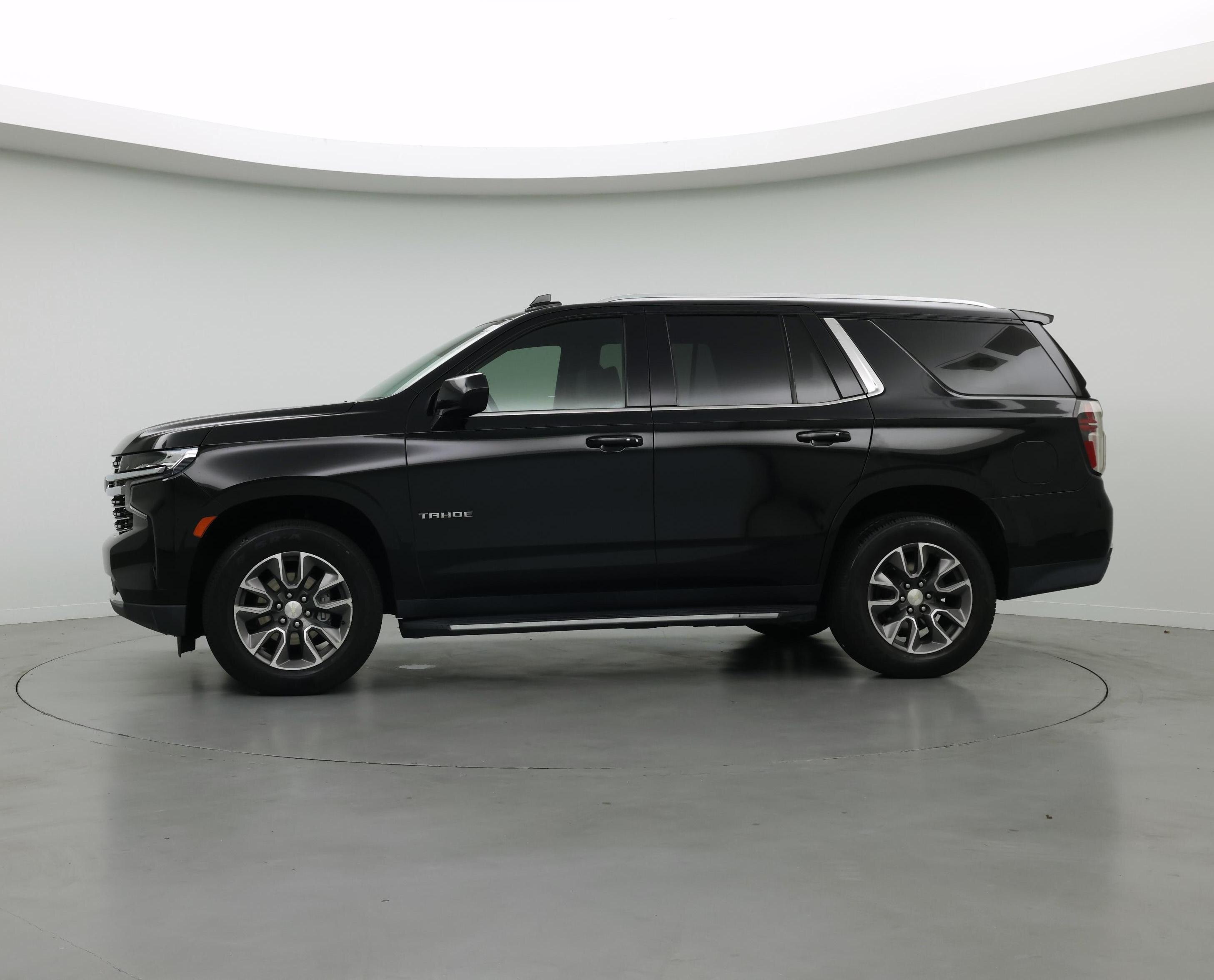 Thumbnail: 2021 Chevrolet Tahoe - 3