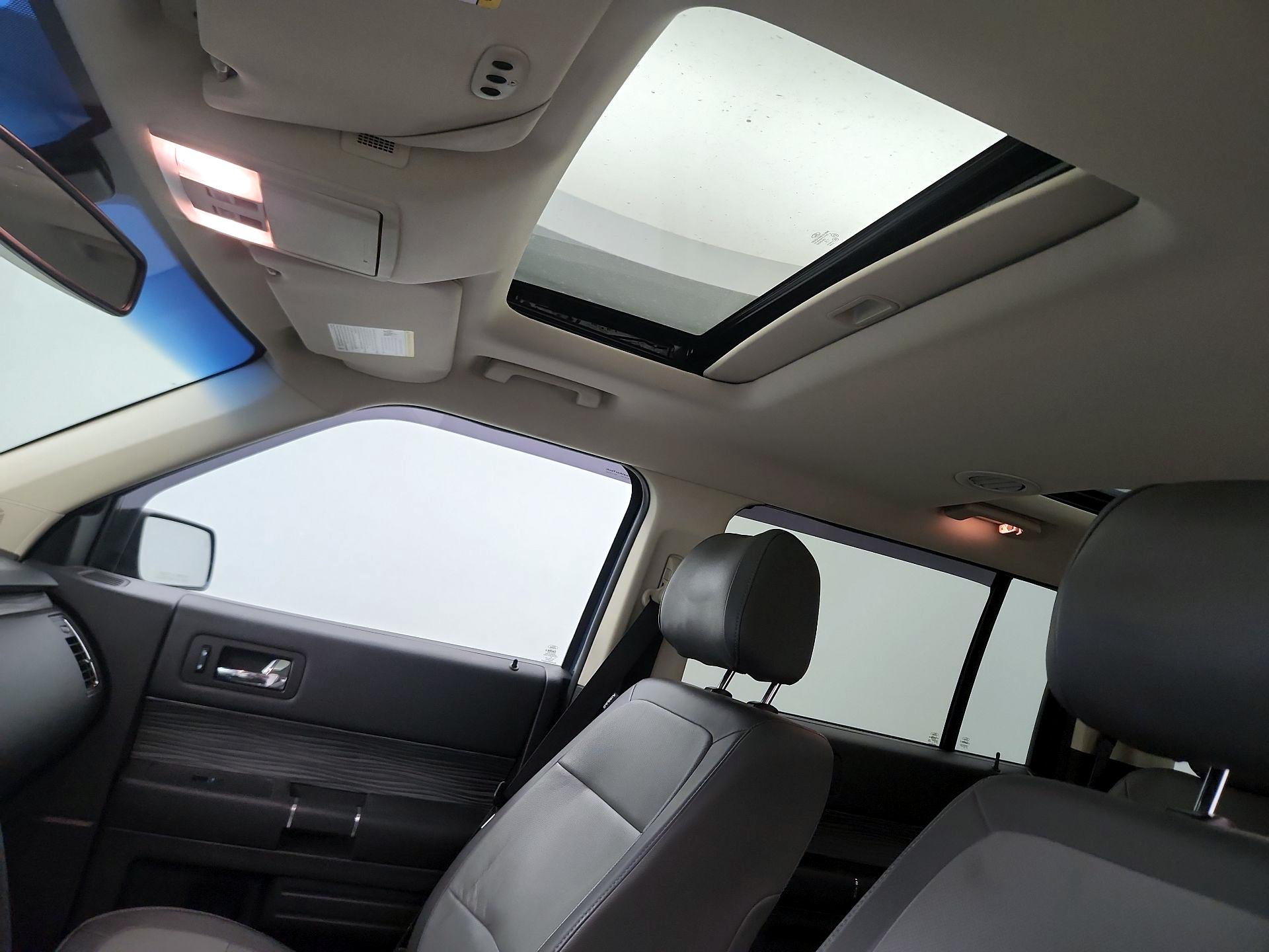 Thumbnail: 2018 Ford Flex - 20