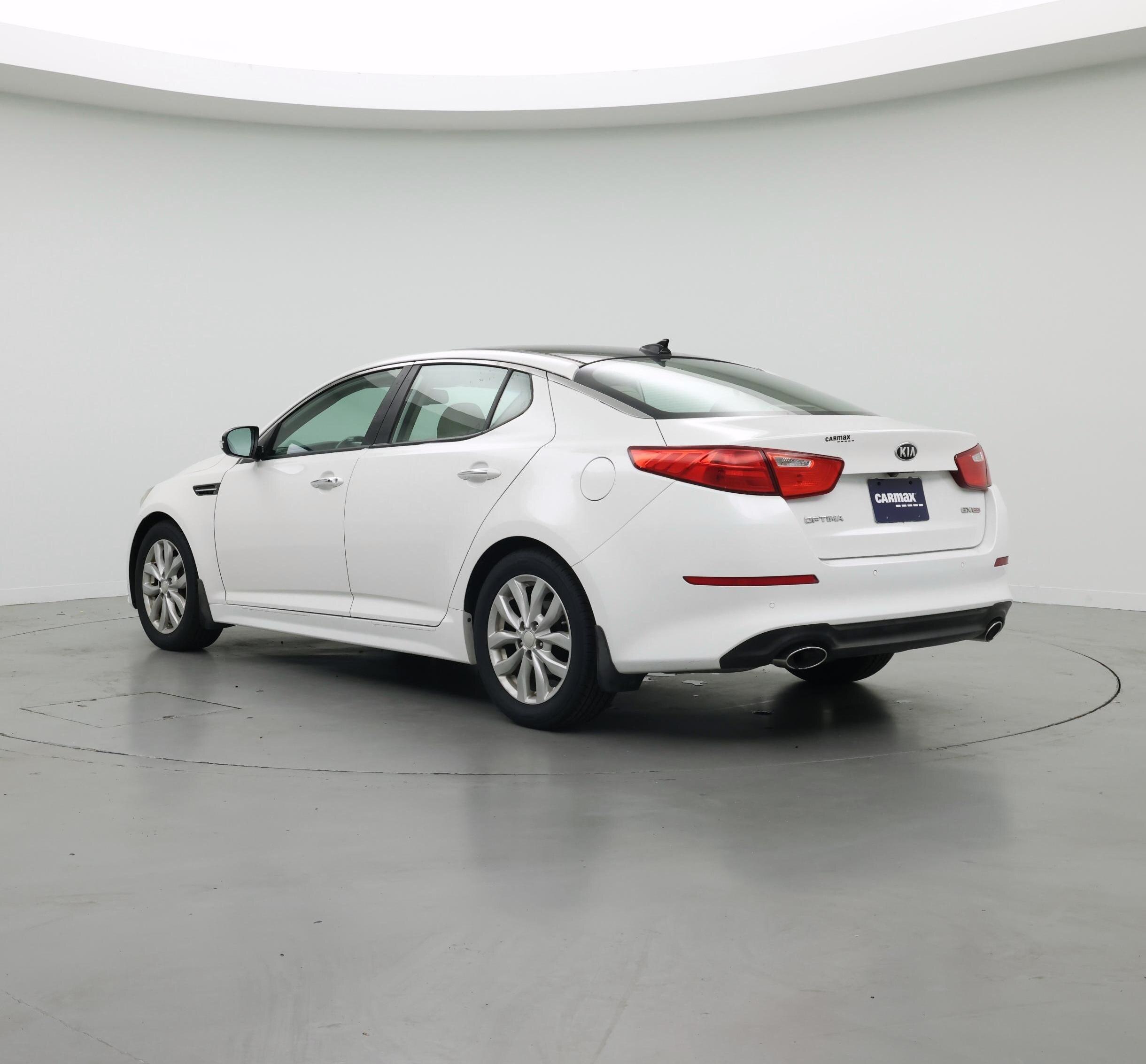 Thumbnail: 2015 Kia Optima - 2