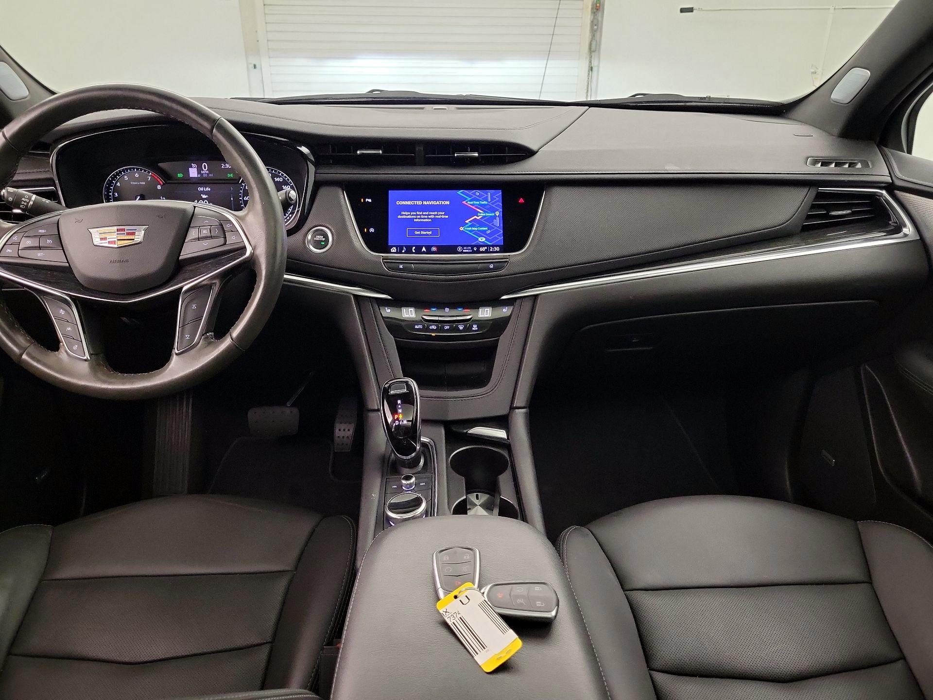 Thumbnail: 2022 Cadillac XT5 - 9