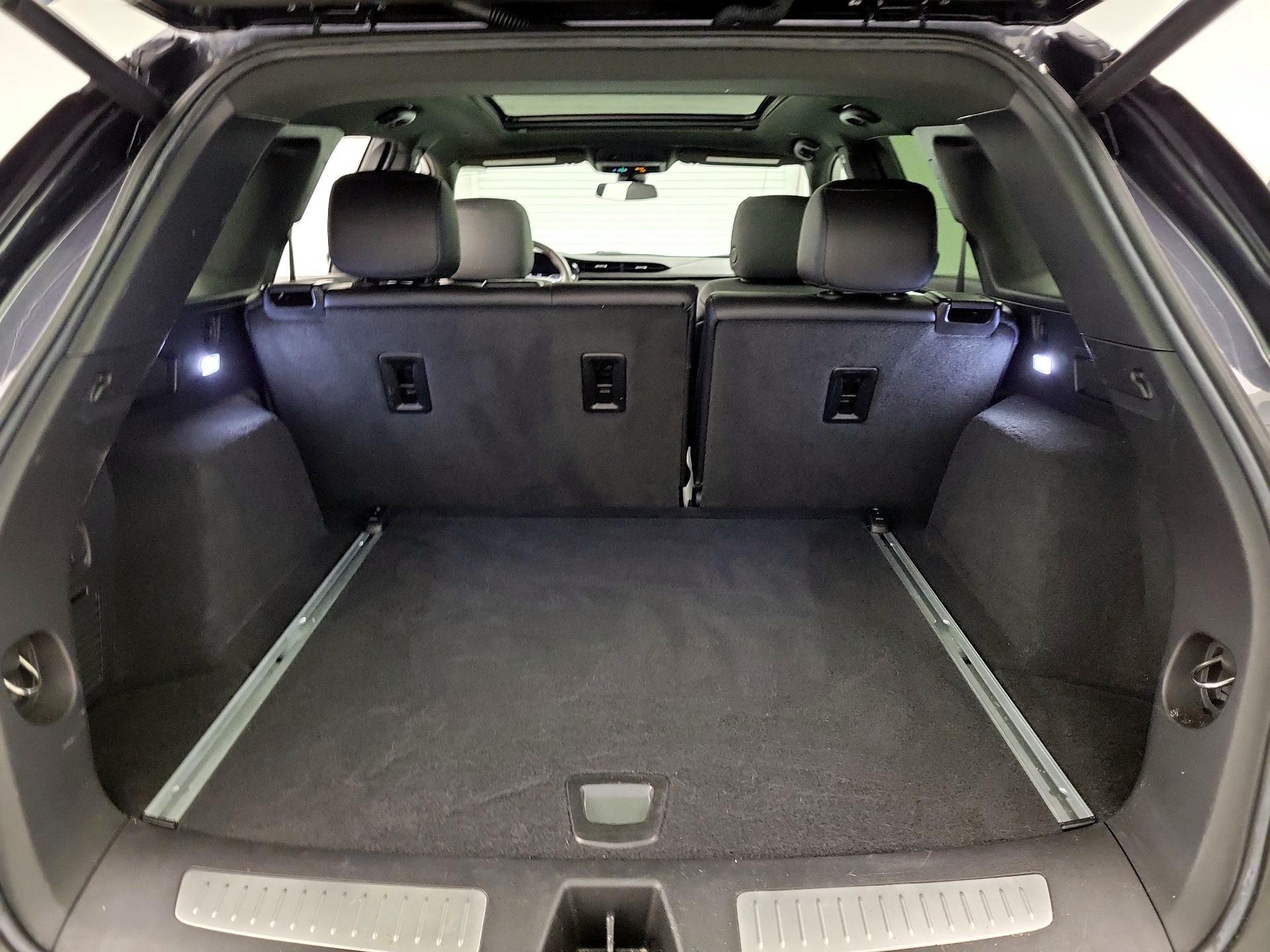 Thumbnail: 2022 Cadillac XT5 - 20