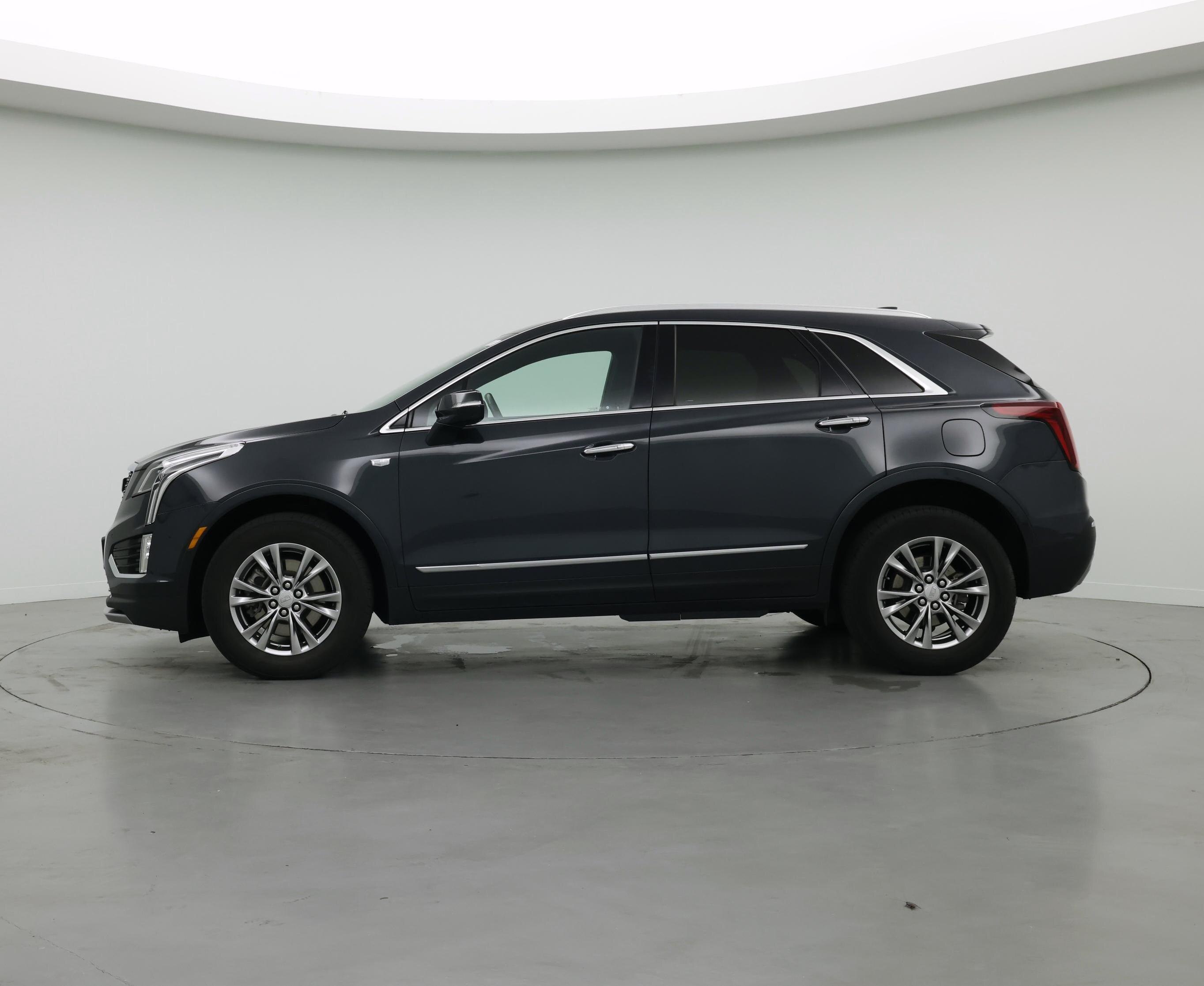 Thumbnail: 2022 Cadillac XT5 - 3