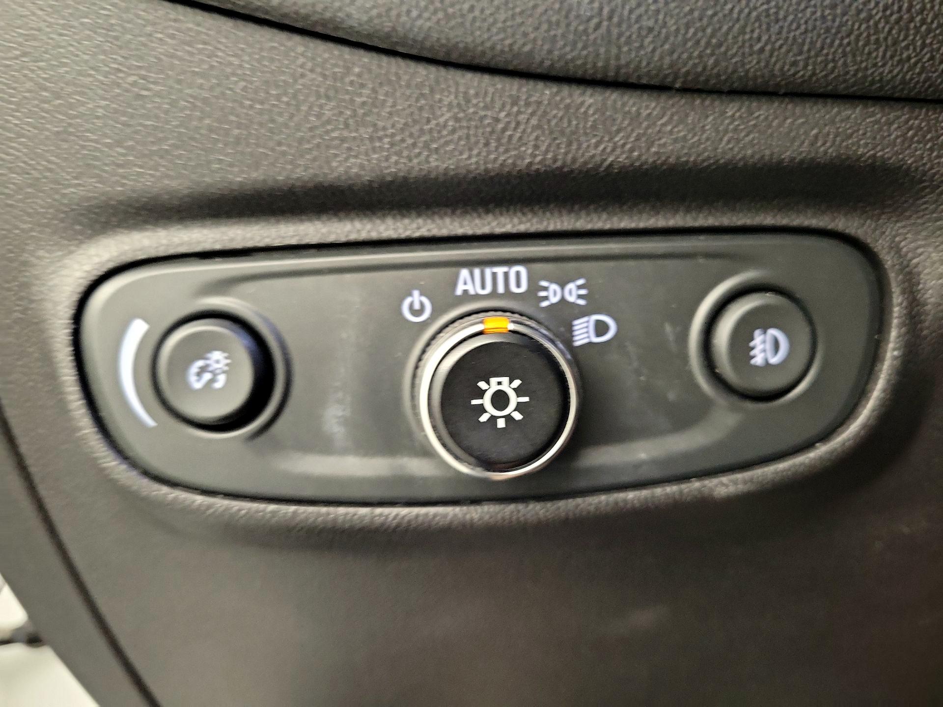 Thumbnail: 2021 Chevrolet Equinox - 13
